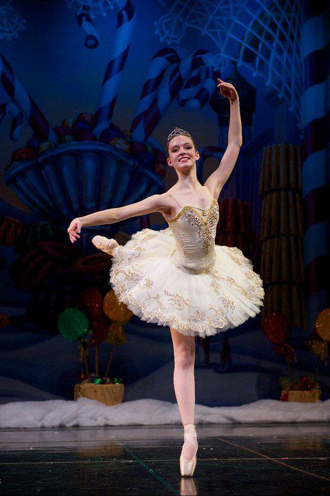  Sugar Plum Fairy - Classical ballet tutu  Photo: Troy Wayrynen (with courtesy of Columbia Dance, Vancouver, WA) 