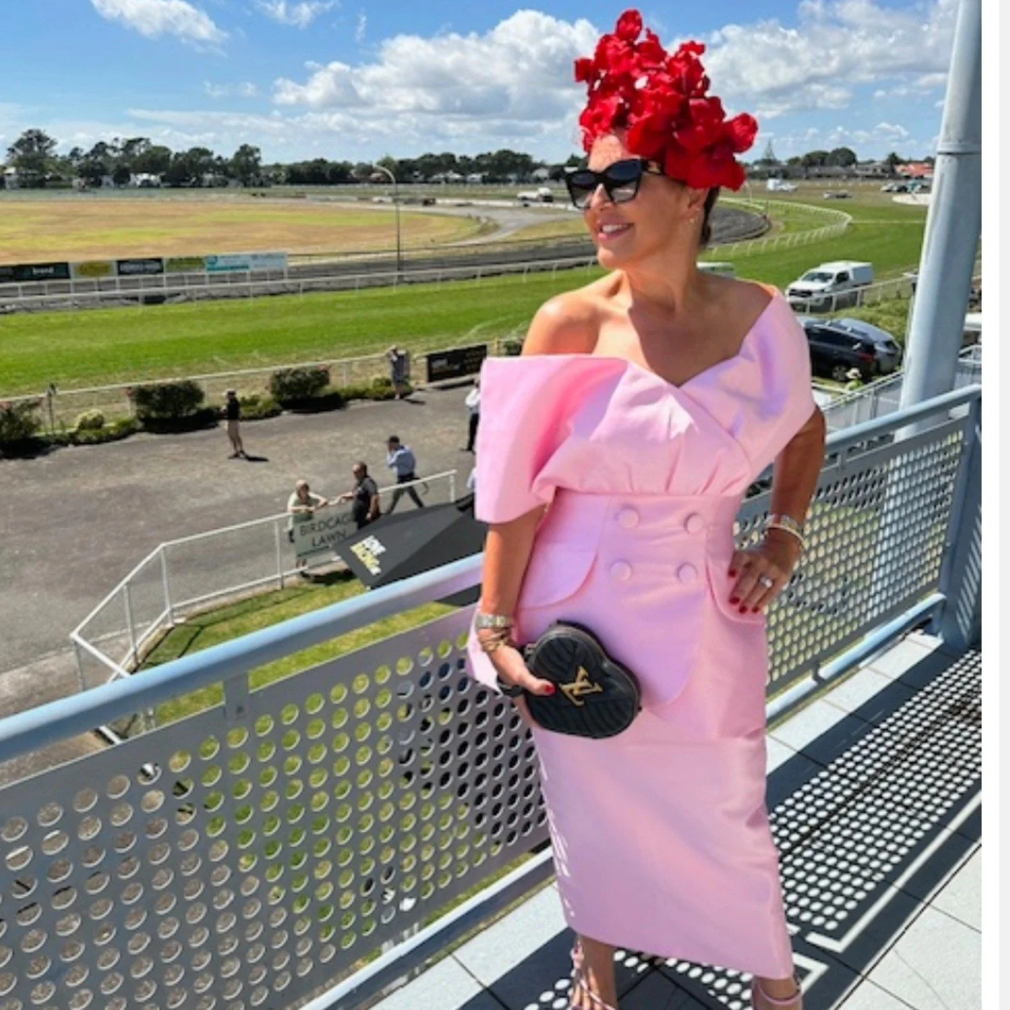 Racing fashion royalty @belindajulieb @stephanie_murray_smm_ making my heart sing, they wear BGM hire headwear and look absolutely gorgeous. Thanks ladies!