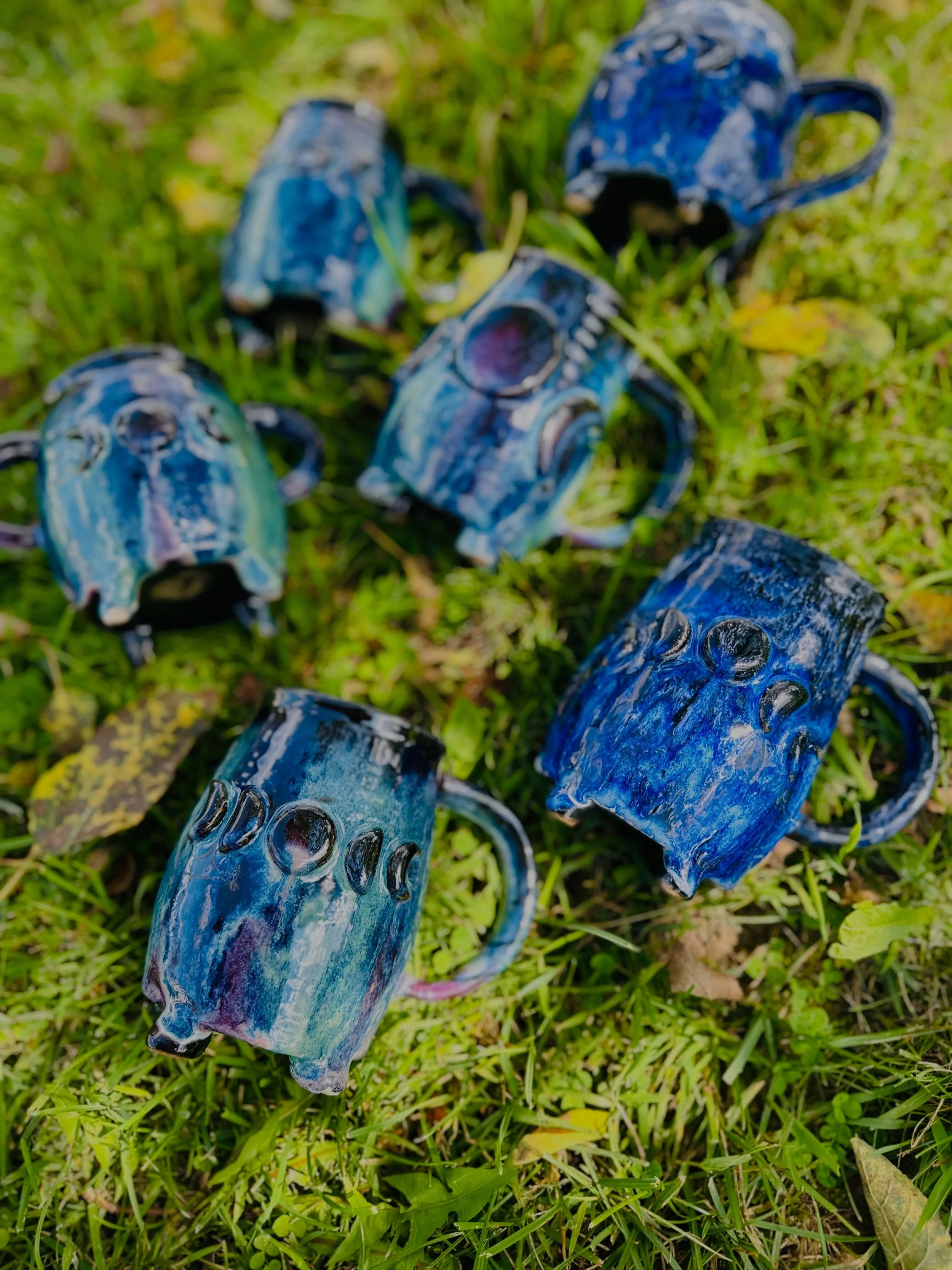 ✨ Twilight Moonfall Mugs ✨

✨ 🌘🌑🌒 ✨

Some glazes are just impossible to capture in a photo or video. These are so much more magical in person. ✨

Since I first started pottery, I&rsquo;ve always found myself drawn to moody, dimensional glazes&mdas