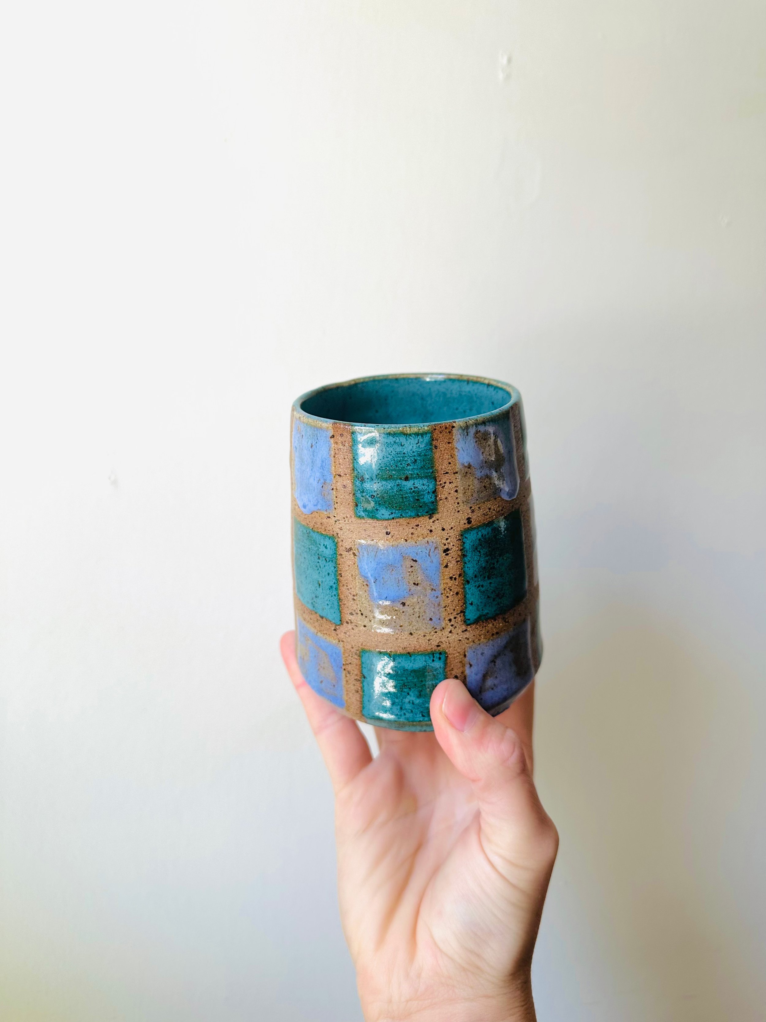 Back-View-of-Handmade-Checkered-Print-Ceramic-Cup-Mug.jpg