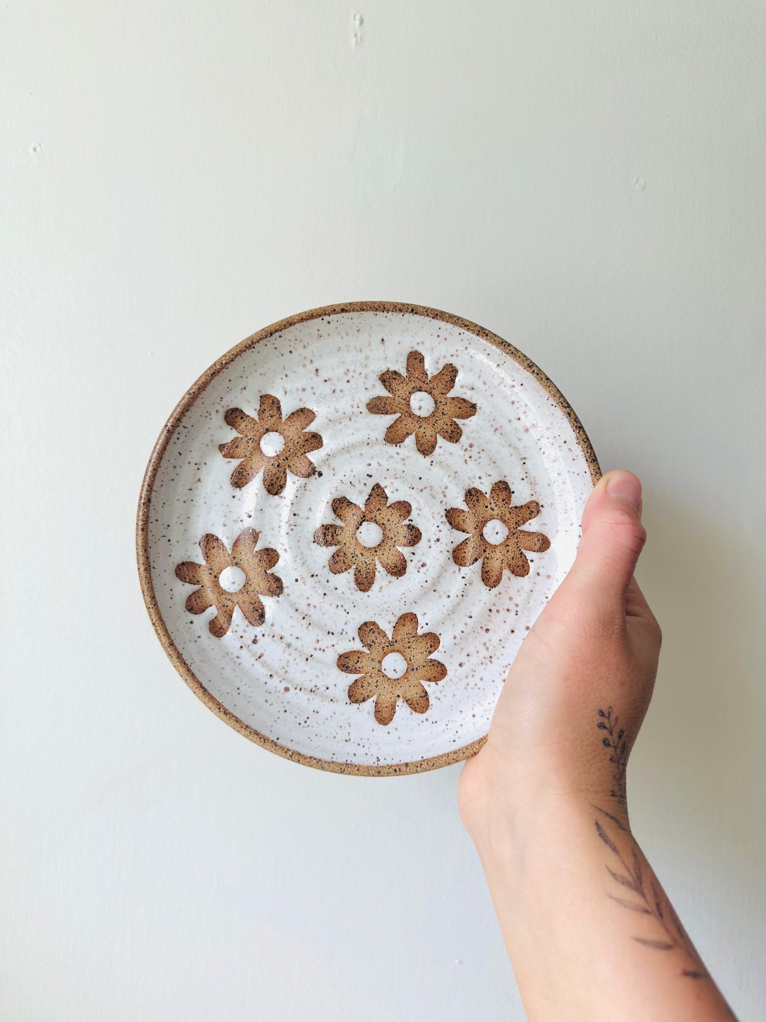 Small Daisy Plate