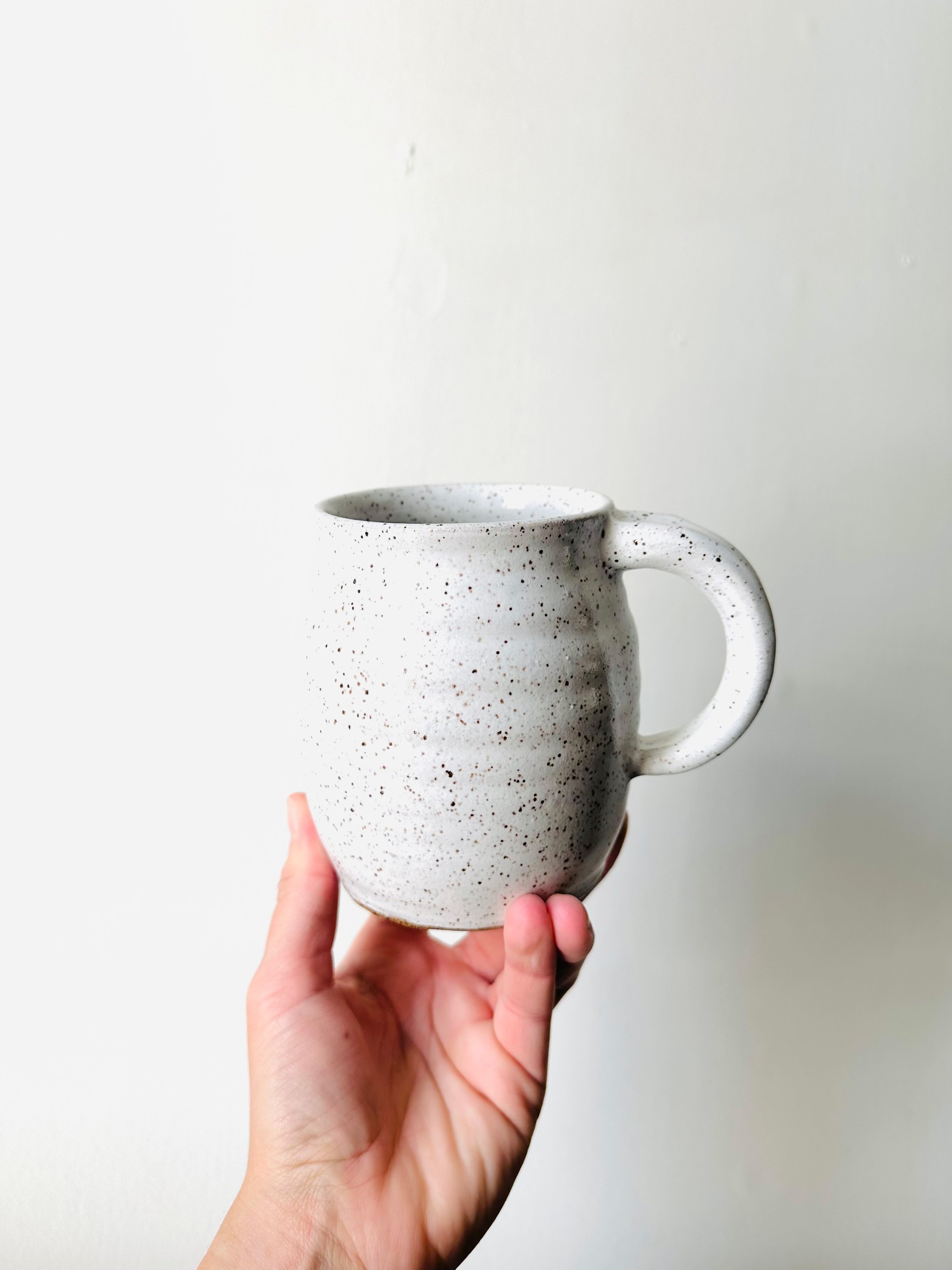 Back-of-April-Birth-Flower-Mug.jpg
