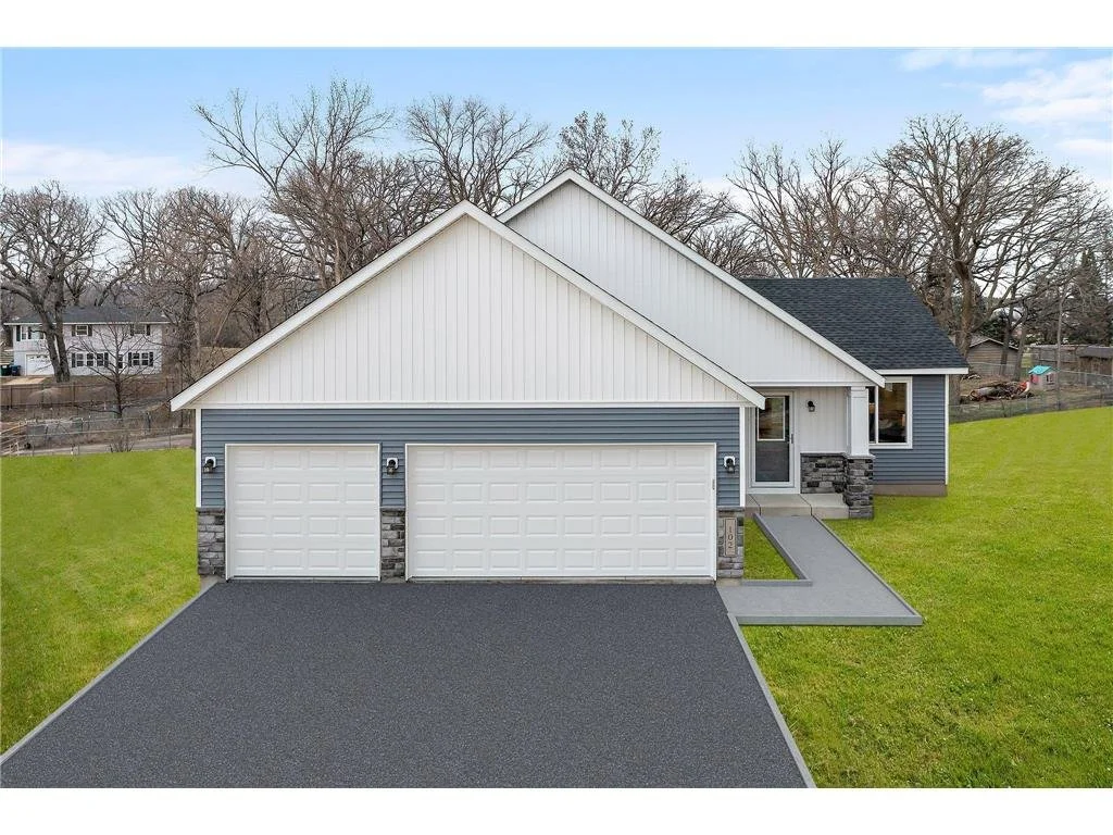 Watertown, MN 55388 - $484,135