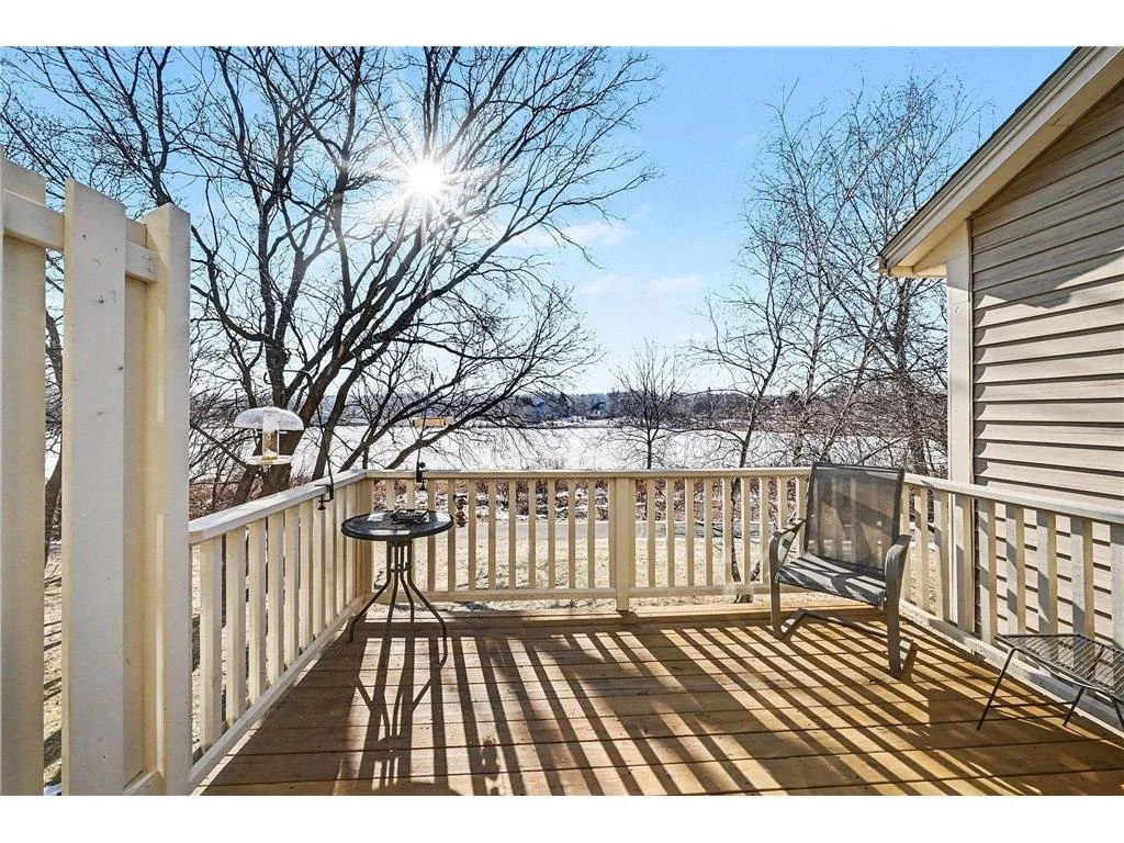  Burnsville, MN 55306 - $400,000