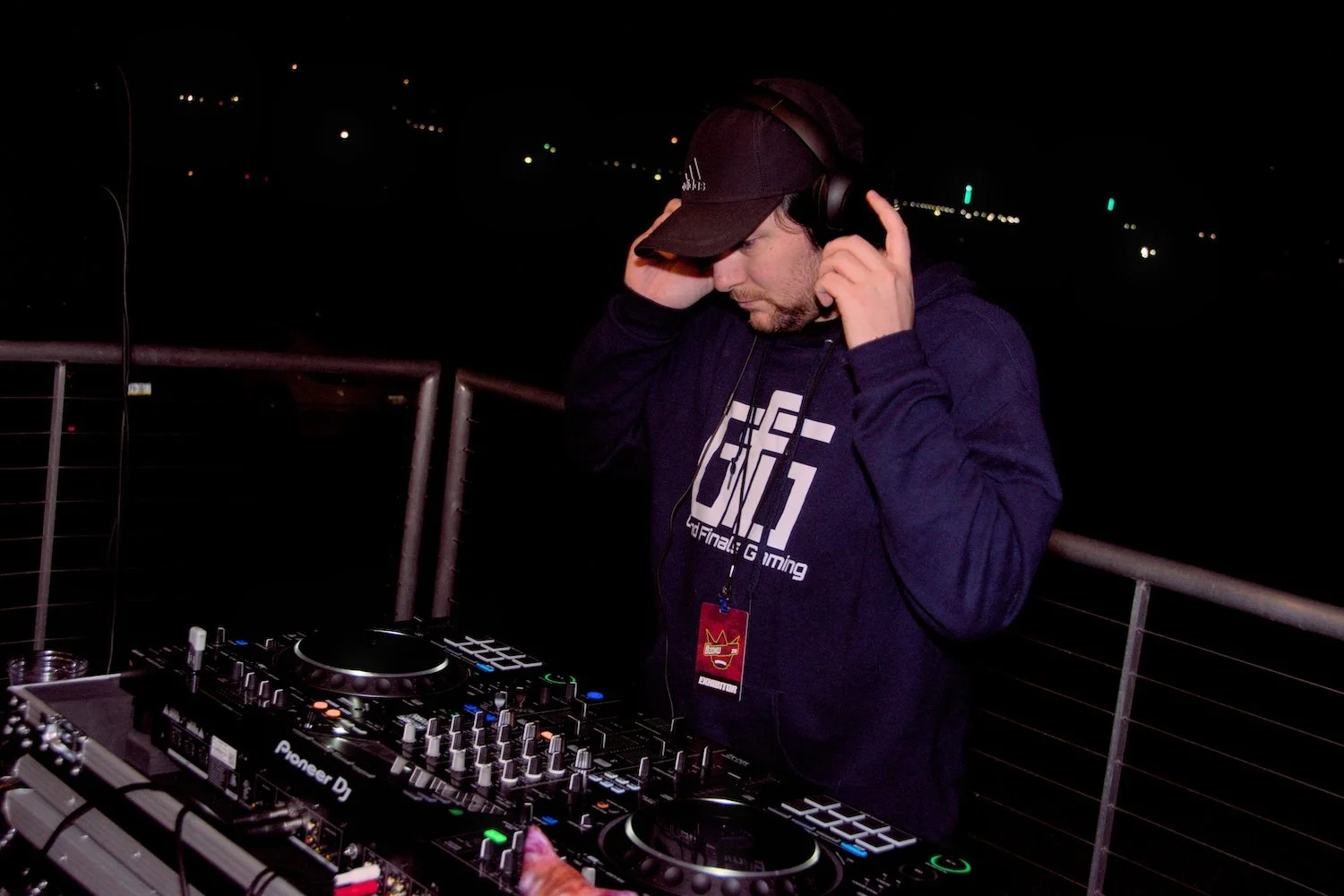 rave21.jpg