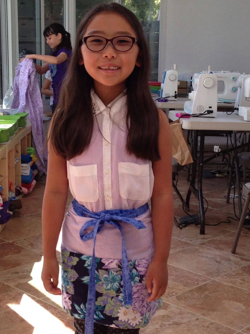 3rd grader apron.