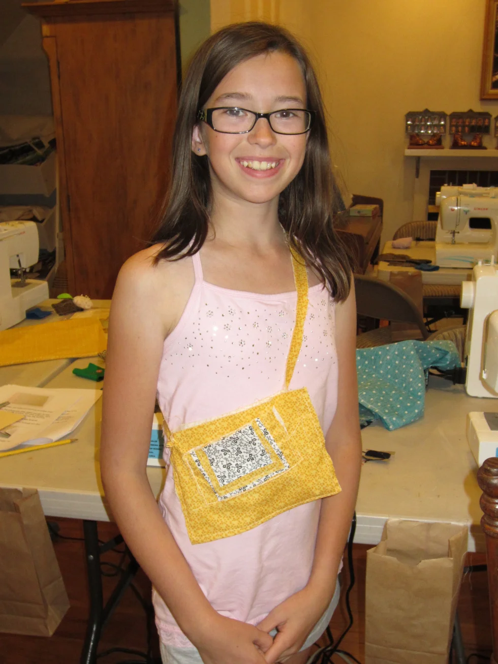 Same purse with a handle