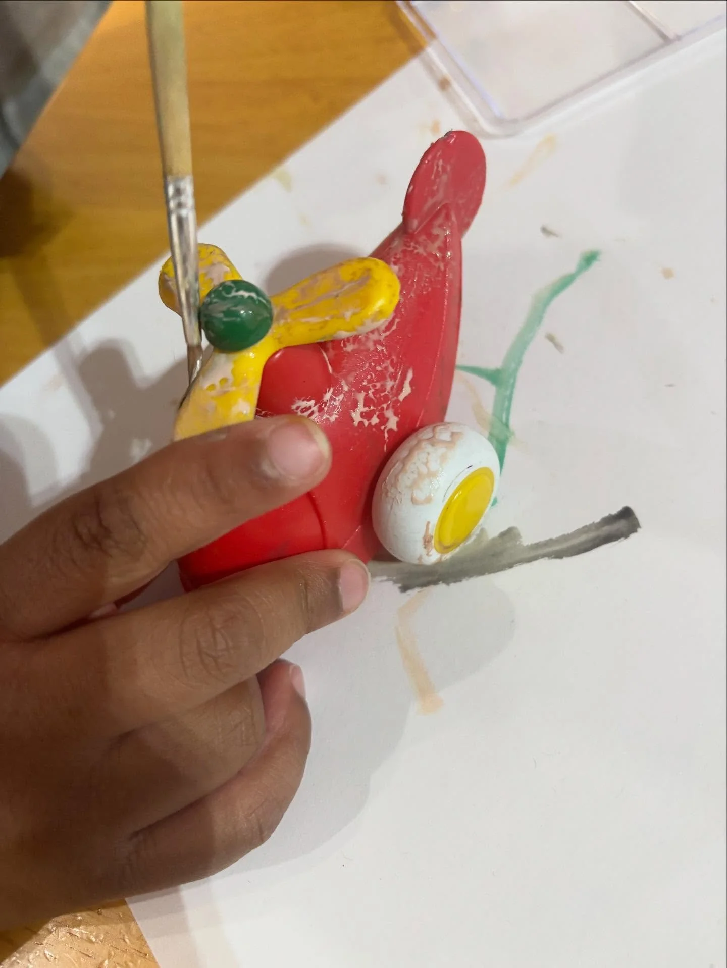 Our car wash is now taking airplanes!!!

I have always loved messy play in my sessions, but hadn&rsquo;t yet embraced paint

After stashing a water color set in my bag this year that has all changed!

In following a child&rsquo;s lead, we grew a cons