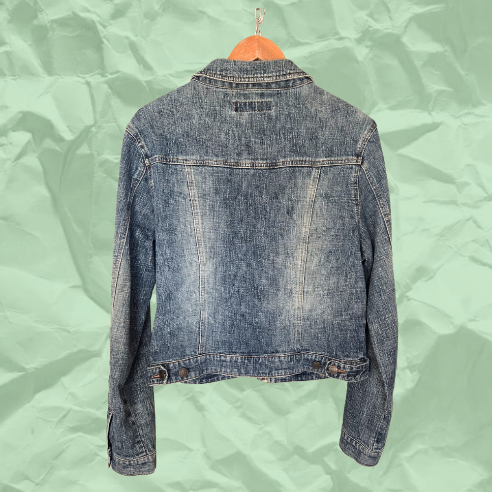 Bee Denim Jack detail.png