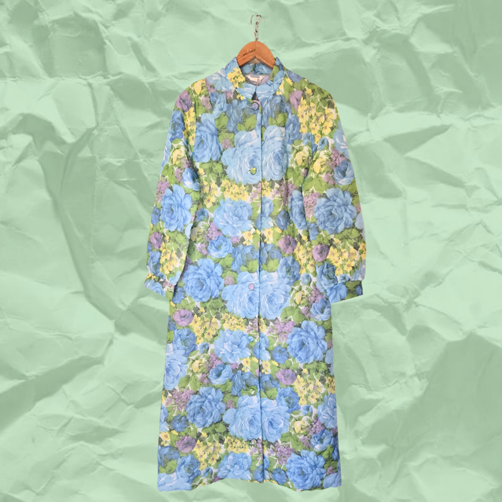 House Coat front.png