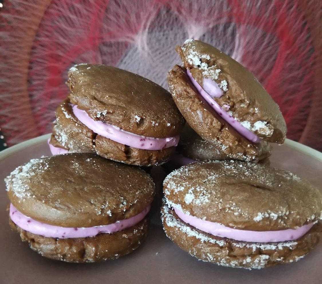 Fireweed BakeShop Ginger Snap Cookies with Blueberry Filling.jpg