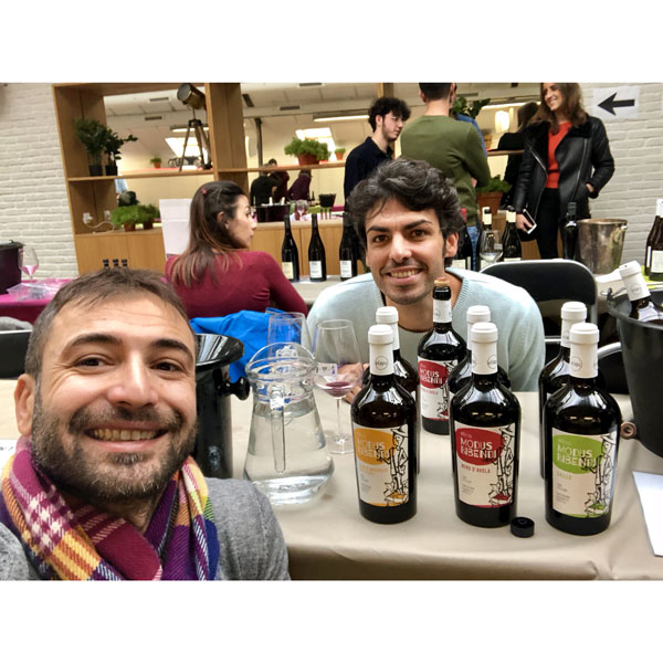 Vini di vignaioli Nicola e Guido vini naturali, vino arancione, vino glou glou sicily elios