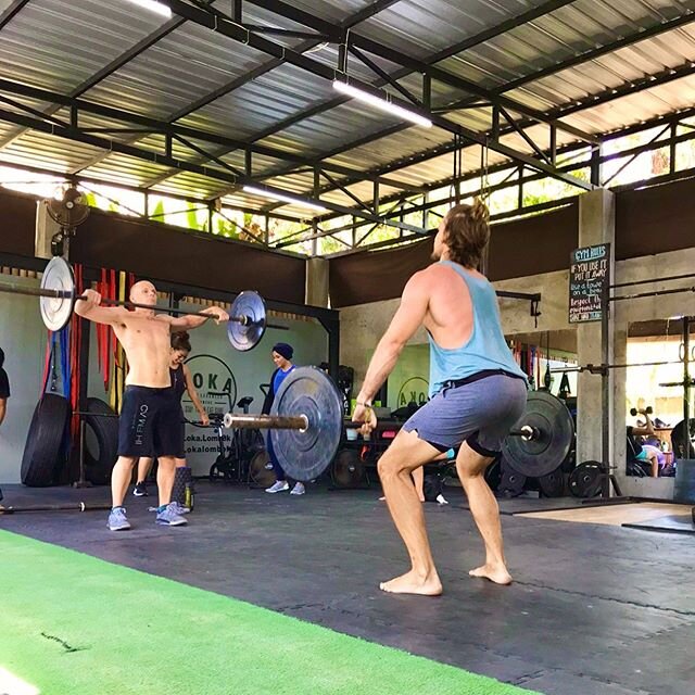 Technique is the key💪
.
.
.
#gymlife #gym #southlombok #strong #fitnessmotivation #training #crosstraining #guyswholift #travelphotography #travel #girlswholift #muaythai #hiit #healthyfood #healthylifestyle