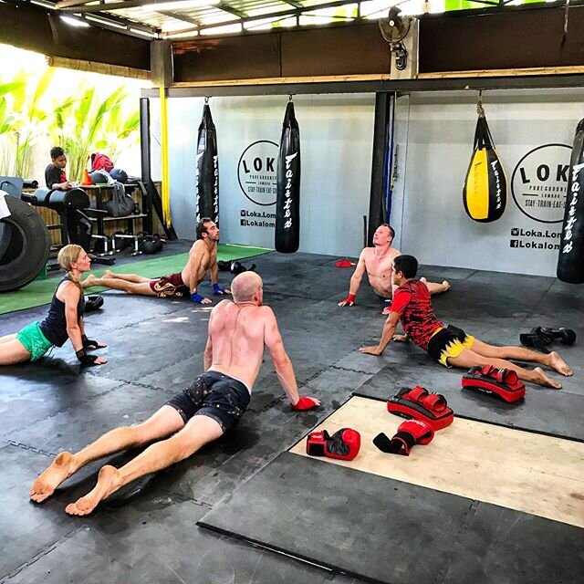 Cooling down session with our main man Irvan💪 Happy Hump Day
.
.
.
#gym #gymlife #stretch #muaythai #muaythaigirls #strong #healthyliving #fight #flexible #happy #lombokgym #training #eat #cleaneating #surfers