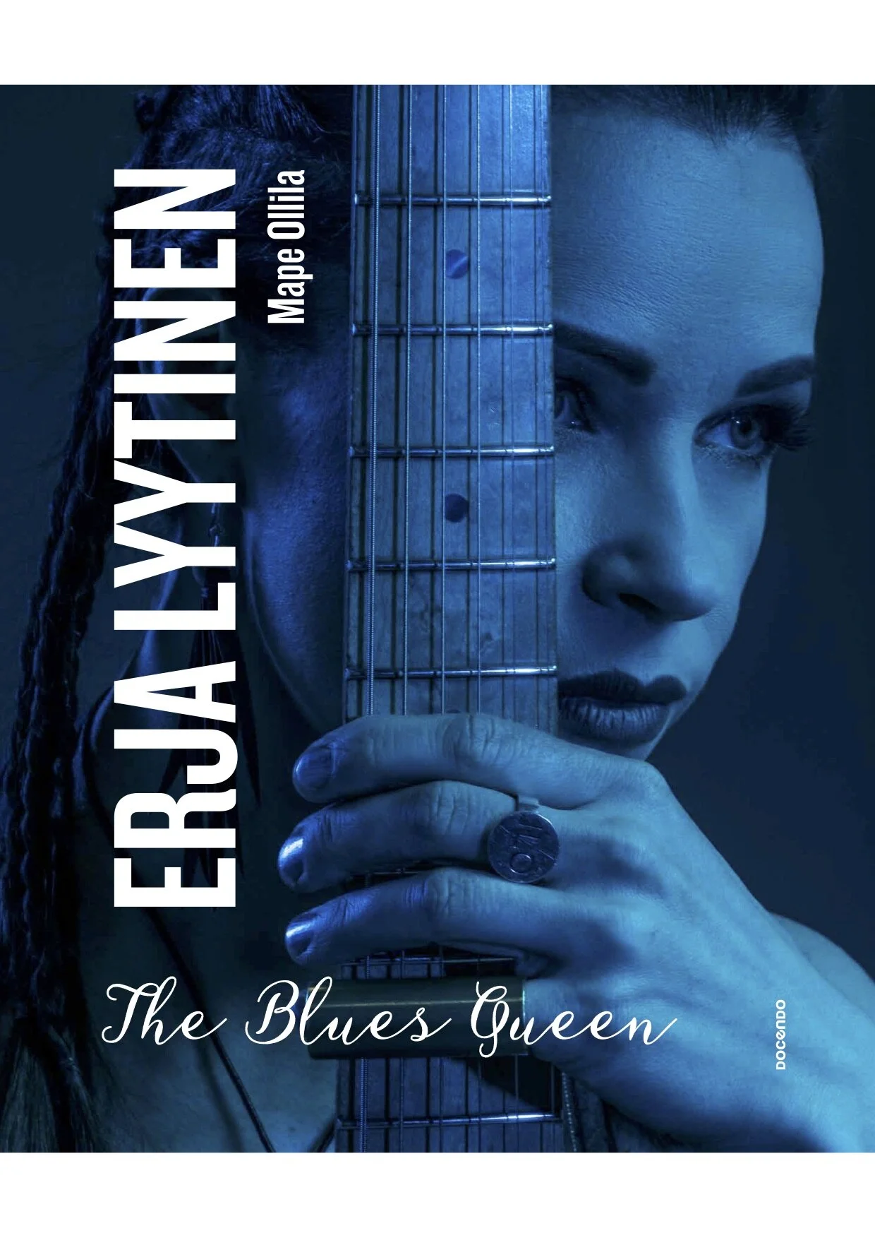THE BLUES QUEEN BOOK NOW AVAILABE ALSO IN ENGLISH