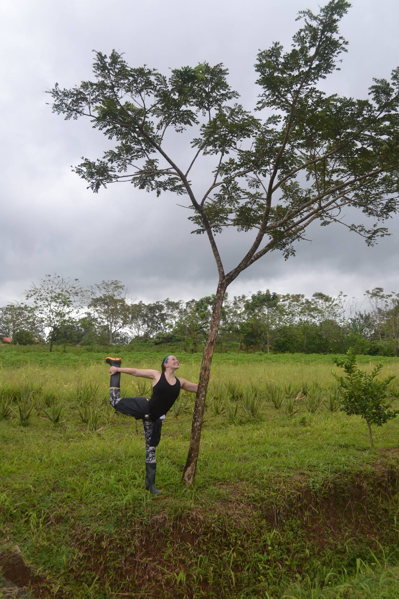 Dancing for JOY it my Favoiate Tree!!! Mel! 2017.jpg