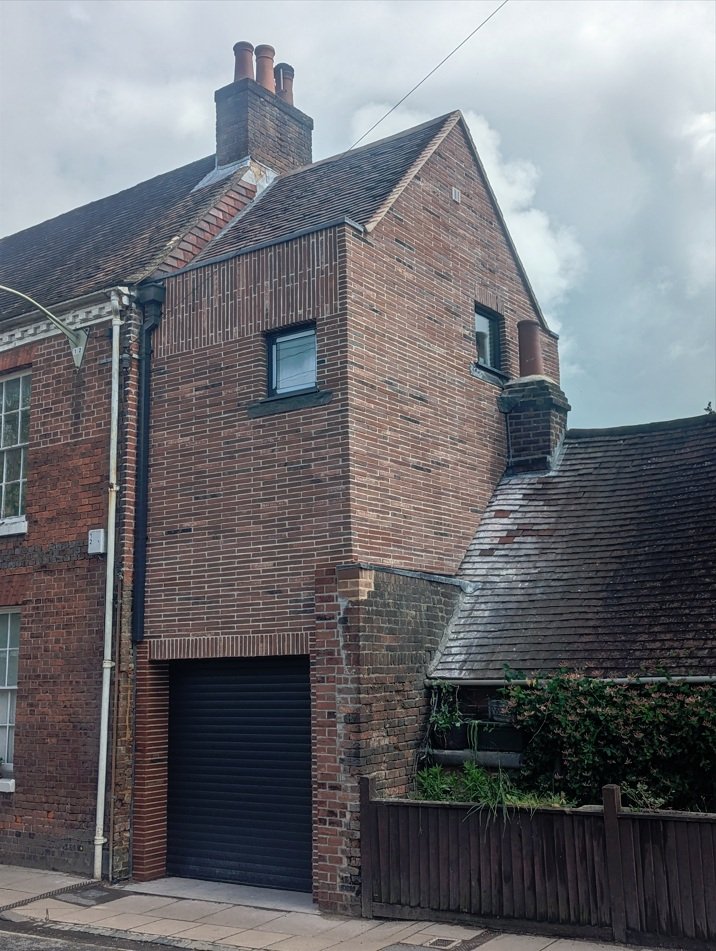 Transform Your 18th-century Home with Seamless Exterior Brick Slip Cladding