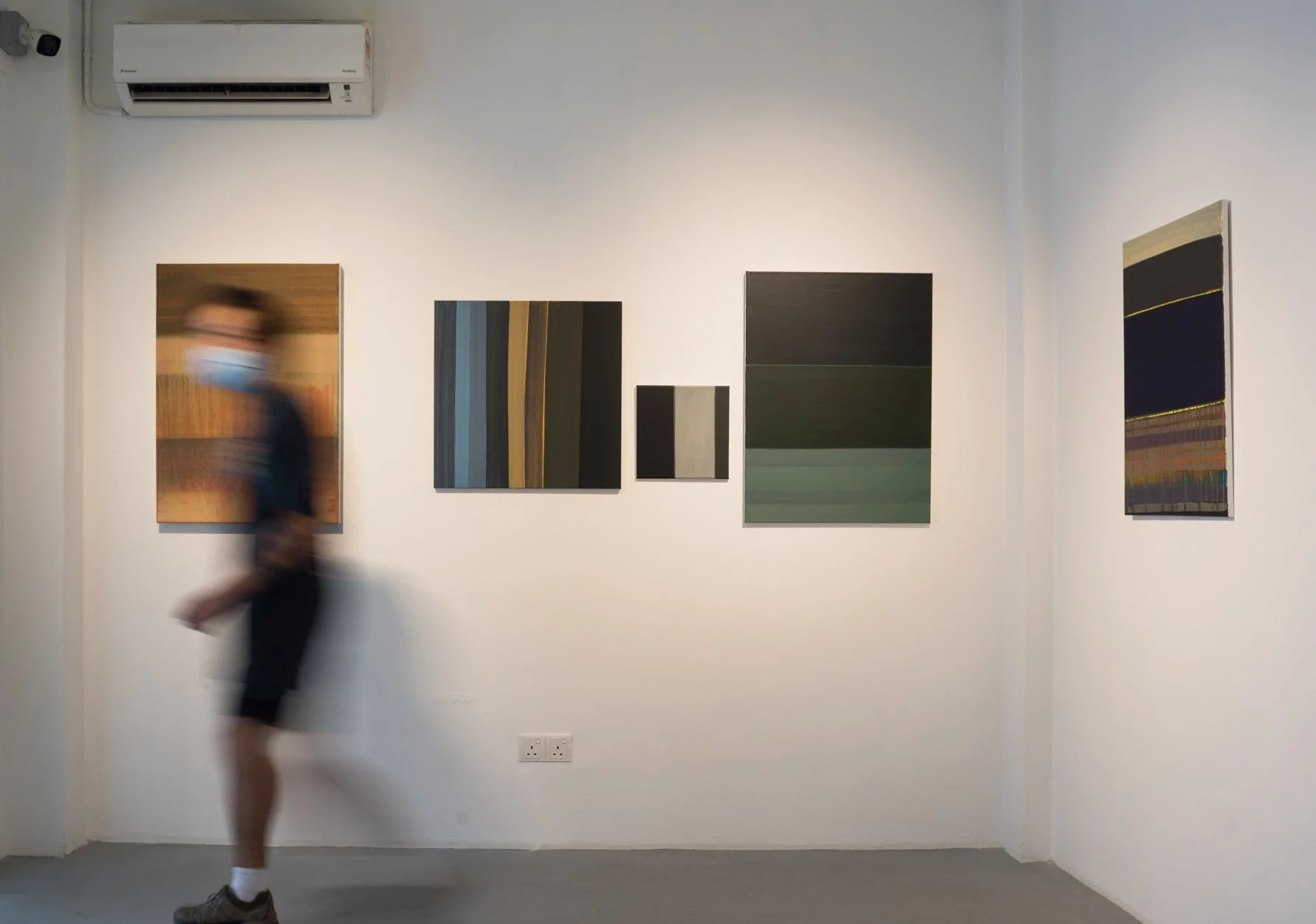 靠譜，離譜。 In Order (To Play) by Liew Kwai Fei