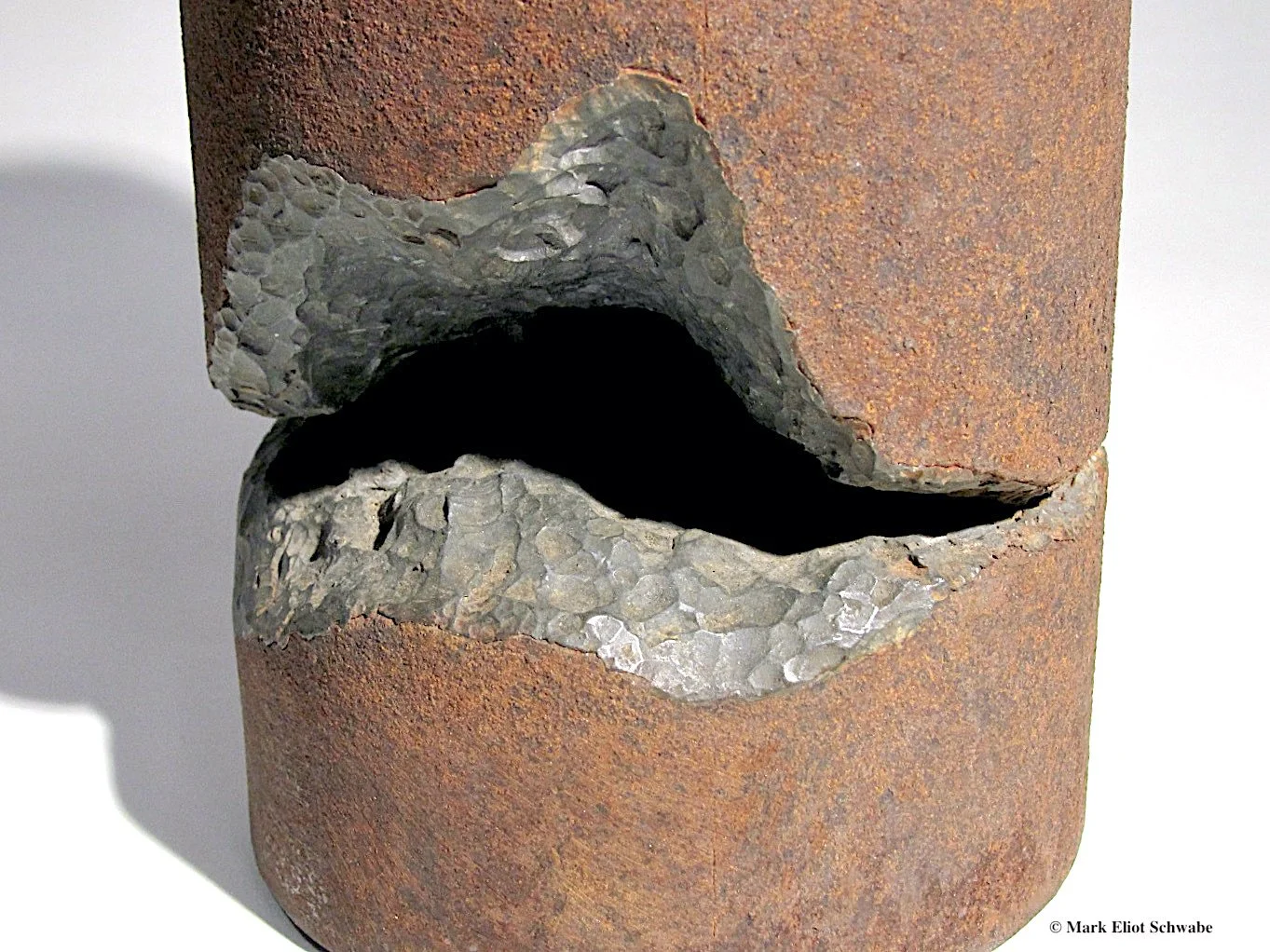 Steel&Lead_cylander_3©detail.jpeg