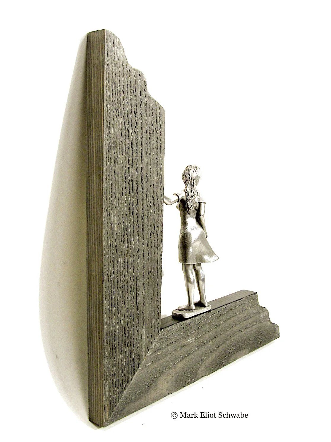 2-So ... Standing (w:frame_fragment)left_angle_view©.jpeg