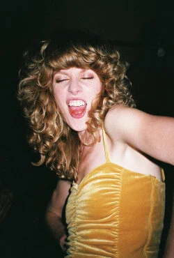 tumblr_kw7cnryMDZ1qagddjo5_250.jpg