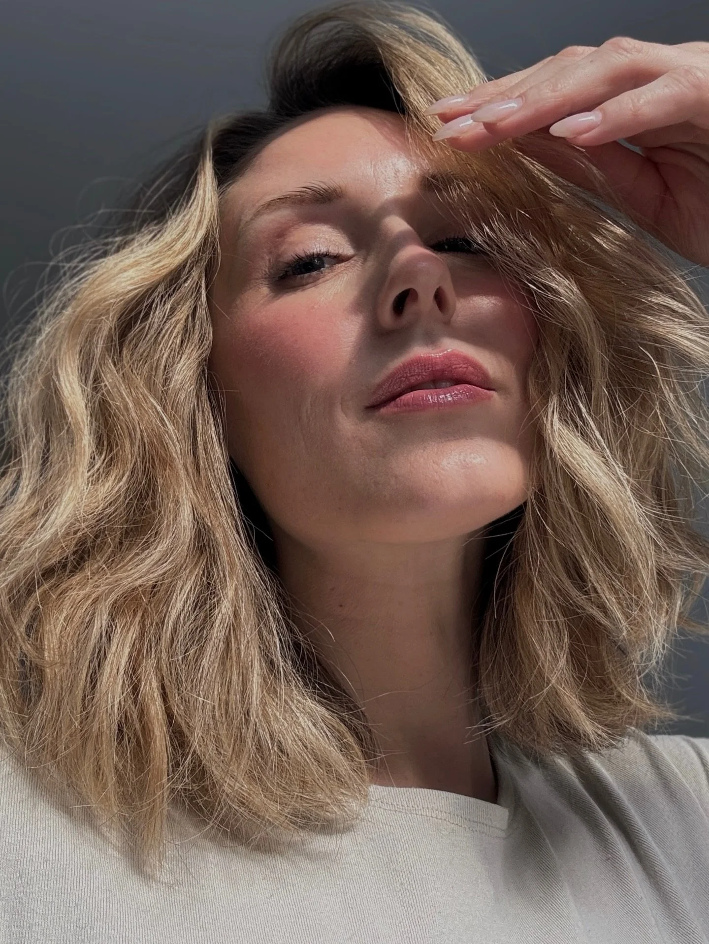 @iliabeauty 🩷🌼🌿🌸☀️

Produits utilis&eacute;s dans la derni&egrave;re slide 

#makeuproutine #cleanbeautyproducts #iliabeauty