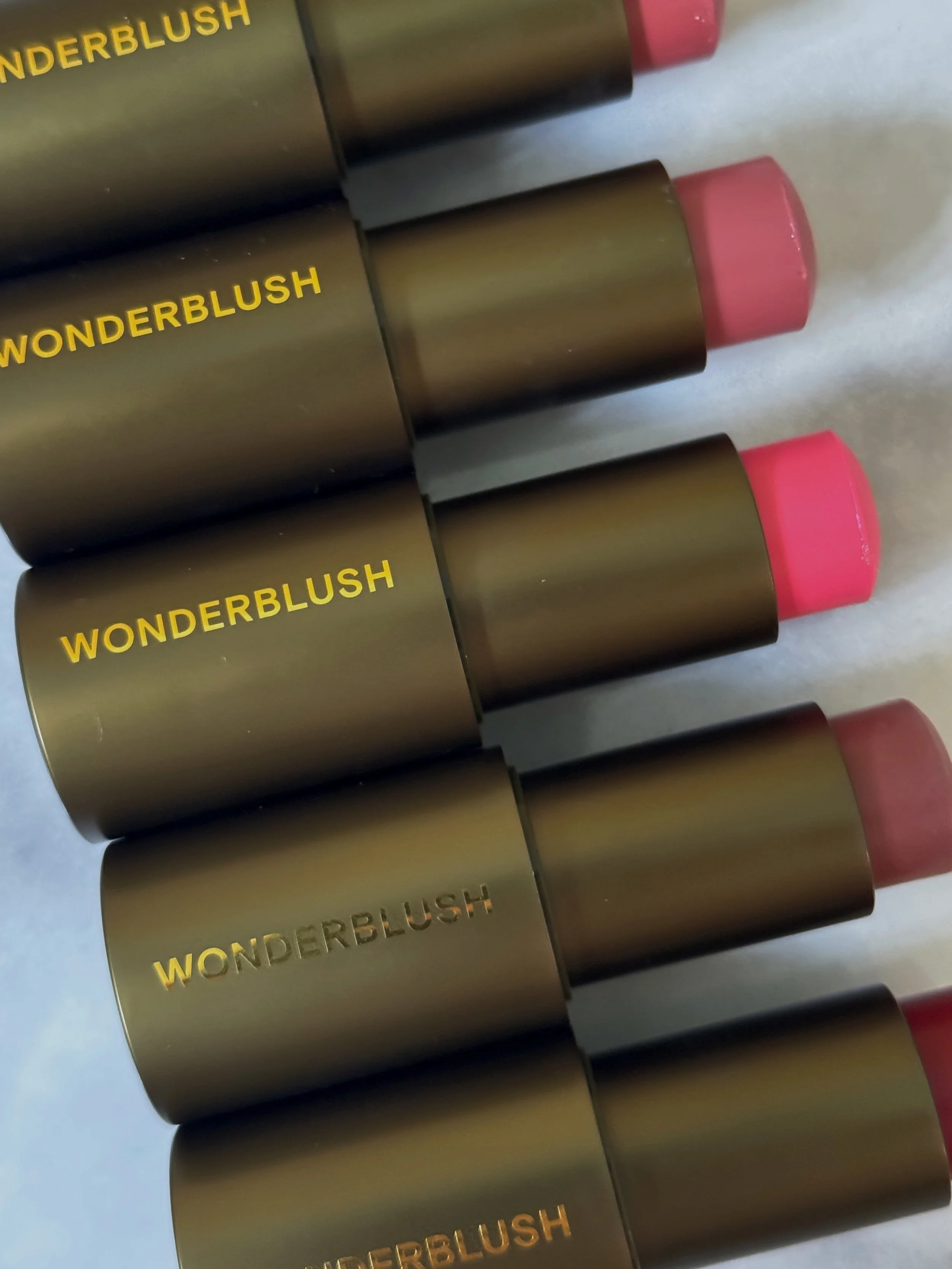 Le blush parfait @wonderblush 🩷

Soin et couleur sans effort, fini satin&eacute; et pigments modulables. Viens le d&eacute;couvrir chez @vandelac_ateliers et laisse-toi s&eacute;duire ✨