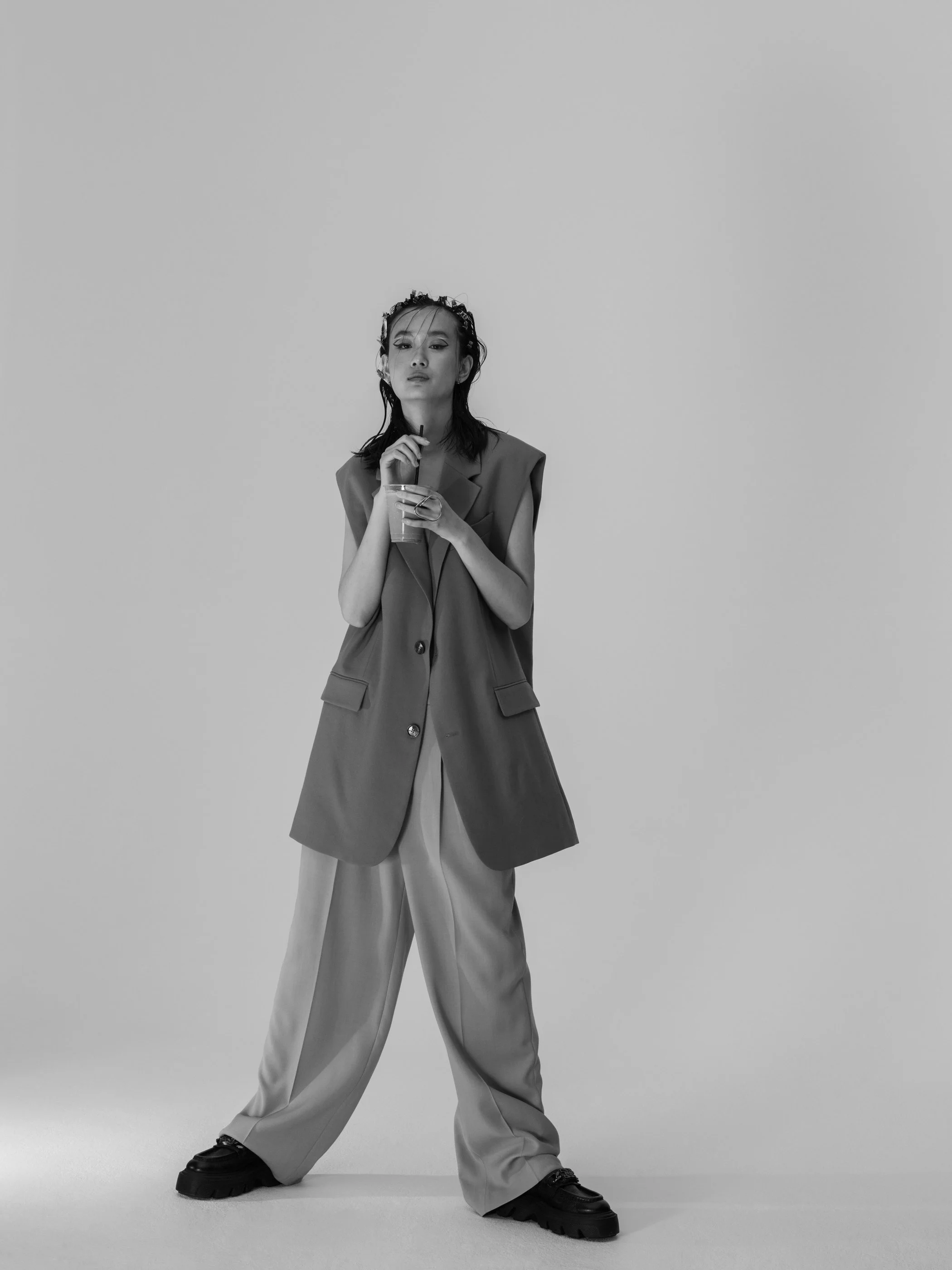 LEE-SCULLION-EFFY-SCHON-MAGAZINE_404.jpg
