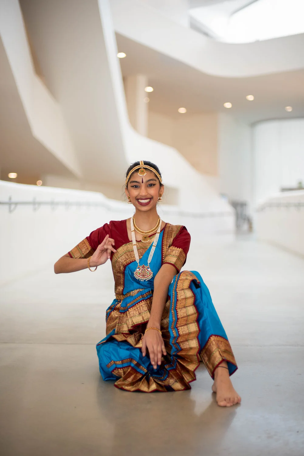  I absolutely loved taking photos of Advika in her Bharatanatyam dance costume and poses. Her radiant smile and the bright colors of her outfit made this photoshoot so fun. 