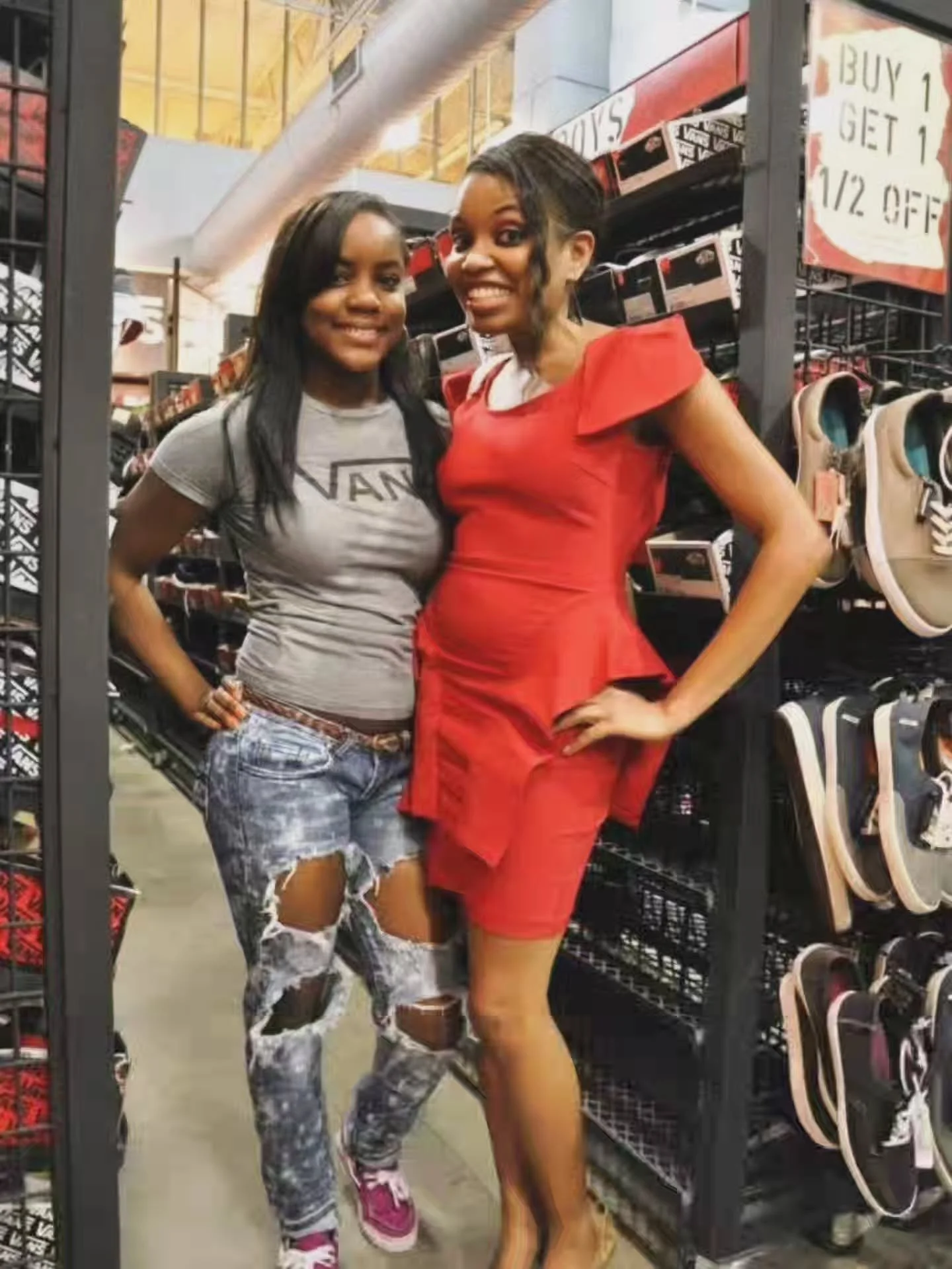SUNFLOWER SOUL!

I was recently approached by an educator who hired me last year to come share my story and my sister&rsquo;s light with her class. She shared that another educator, who had also brought her students to hear my story, was inspired tha