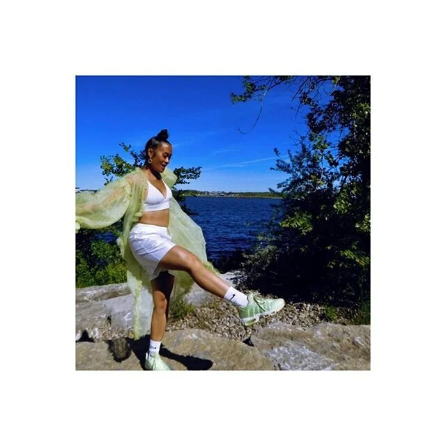 💚❇️
📸 @jeannesoofrench &bull;&bull;&bull;&bull;&bull;&bull;&bull;&bull;&bull;&bull;&bull;&bull;
#ootd #neongreenoutfit #limekey #nike #airmax95 #toronto #ontarioplace #sundaystroll