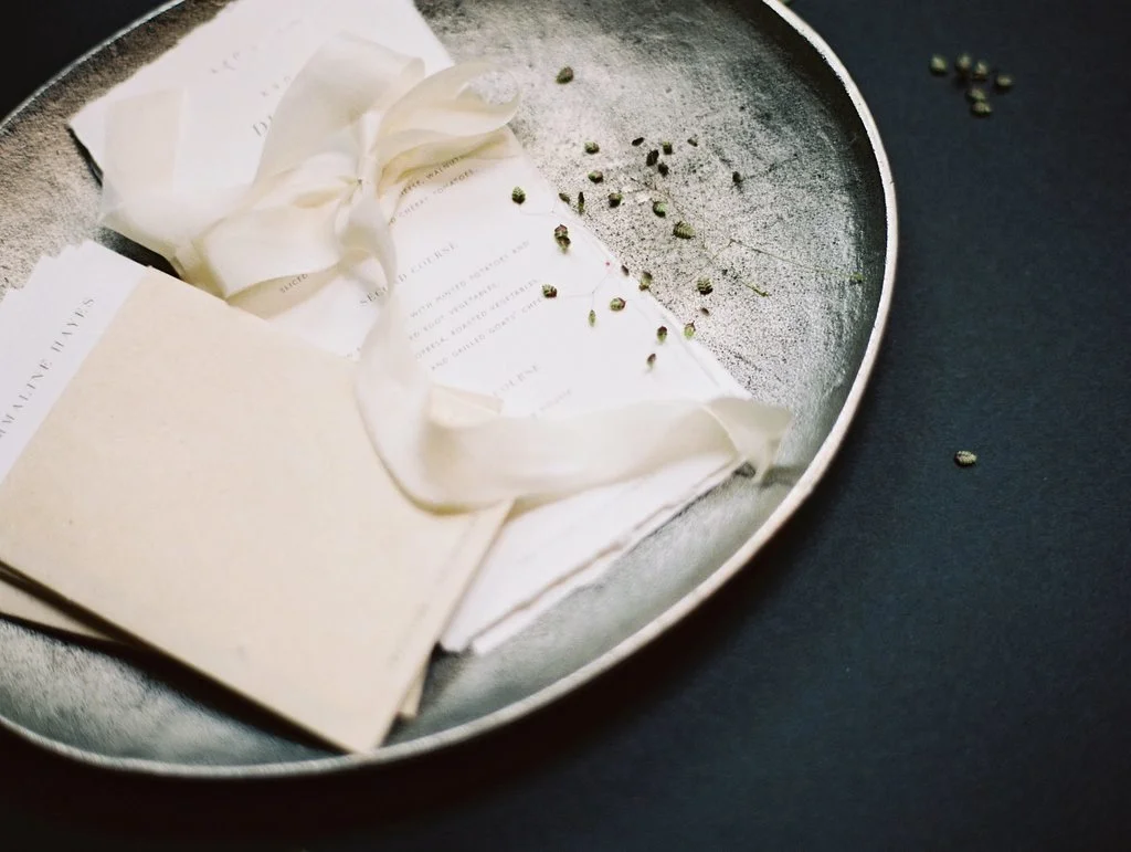 1-idyllwed-tara-fuller-design-sally-pinera.jpg