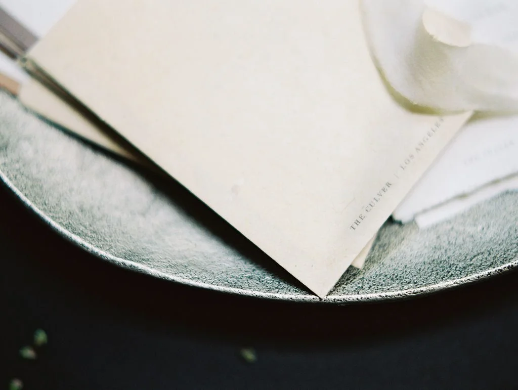 3-idyllwed-tara-fuller-design-sally-pinera.jpg