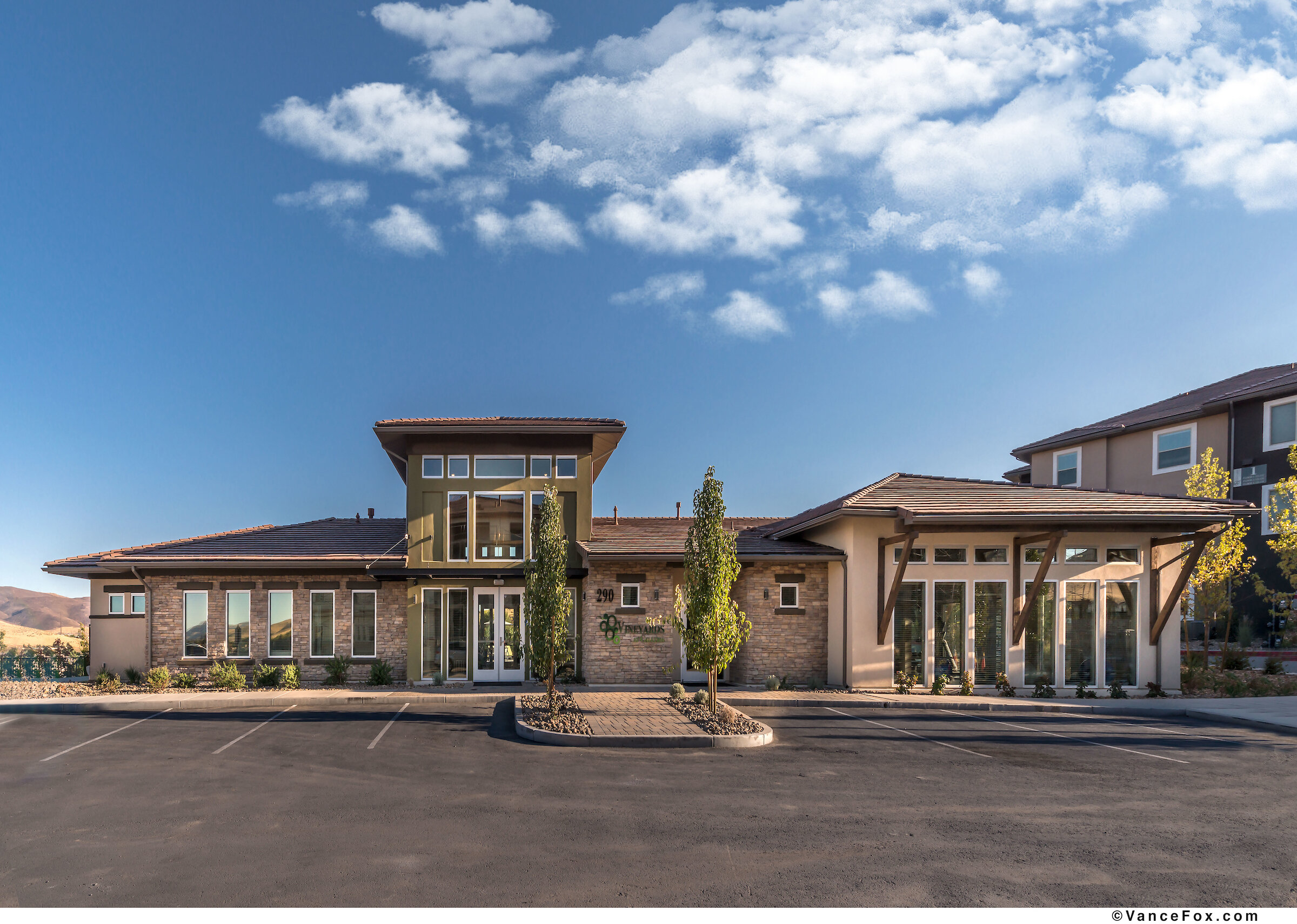 Vinyard Apt. Clubhouse.jpg