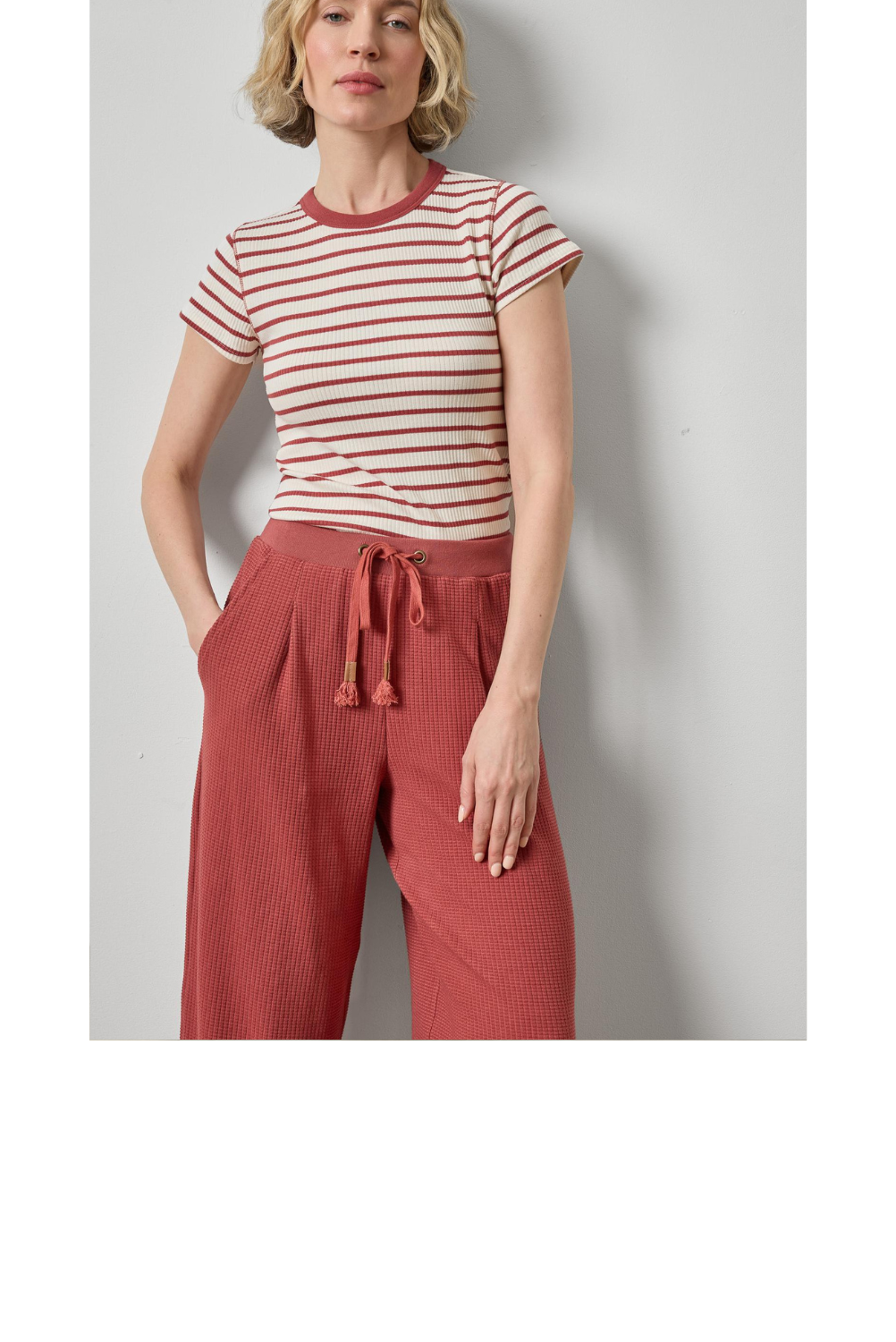 WEBSITE PRODUCT ENTRY-LP-Ribbed Short Sleeve Crew -HNST-FF.png