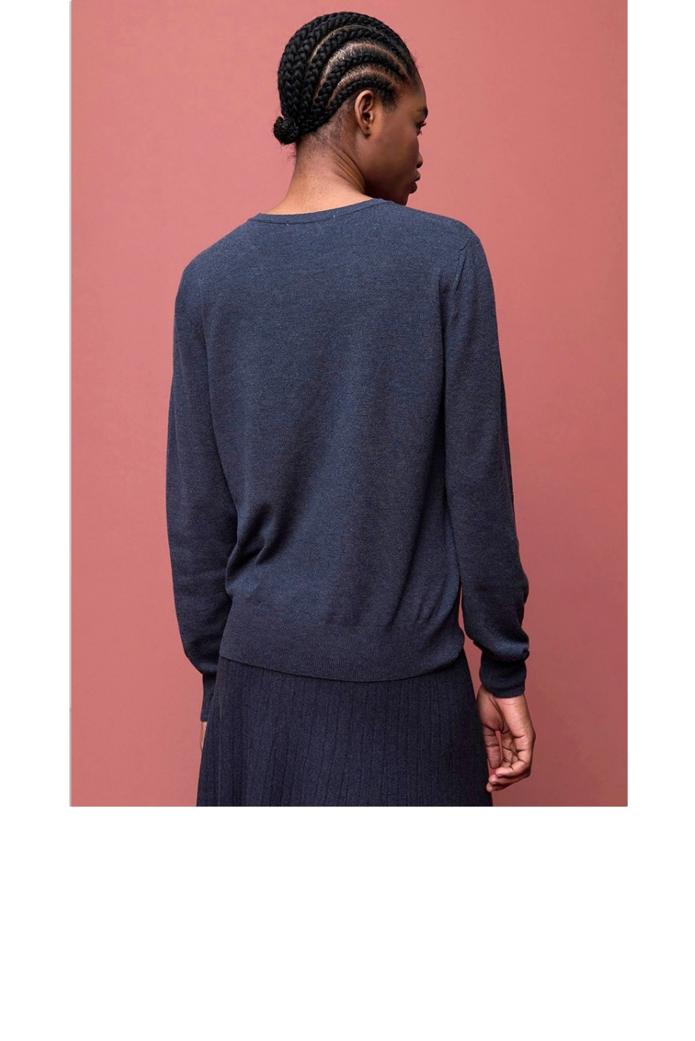 WEBSITE PRODUCT ENTRY-AM-Refined Crewneck-HTR NVY-B.png