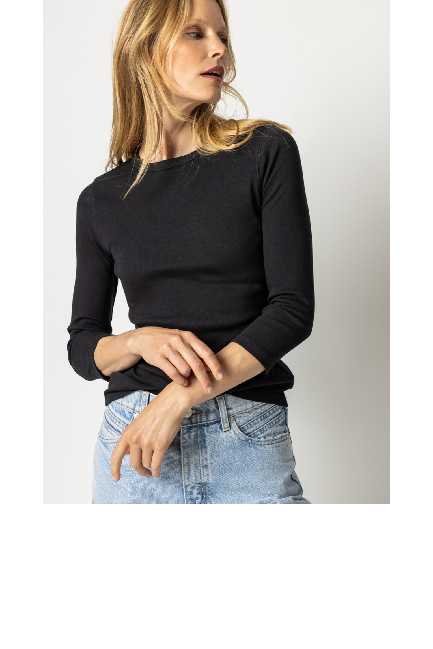 LP-3:4 Sleeve Crew Neck-Black.png