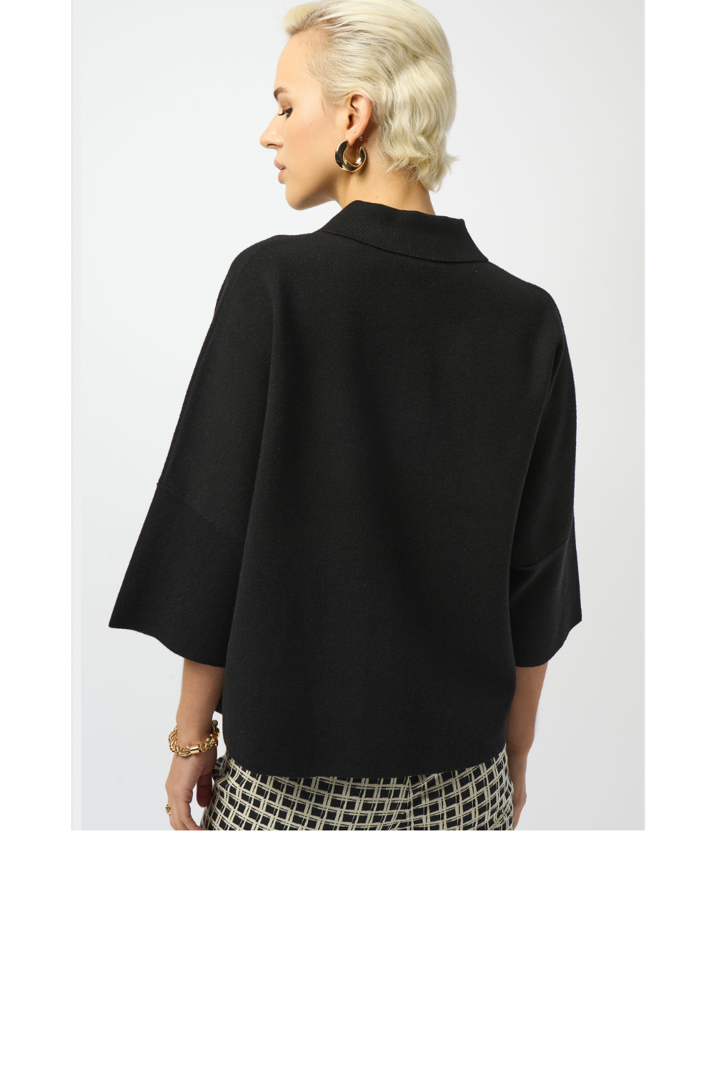 WEBSITE PRODUCT ENTRY-R- Sweater-BLK-B.png