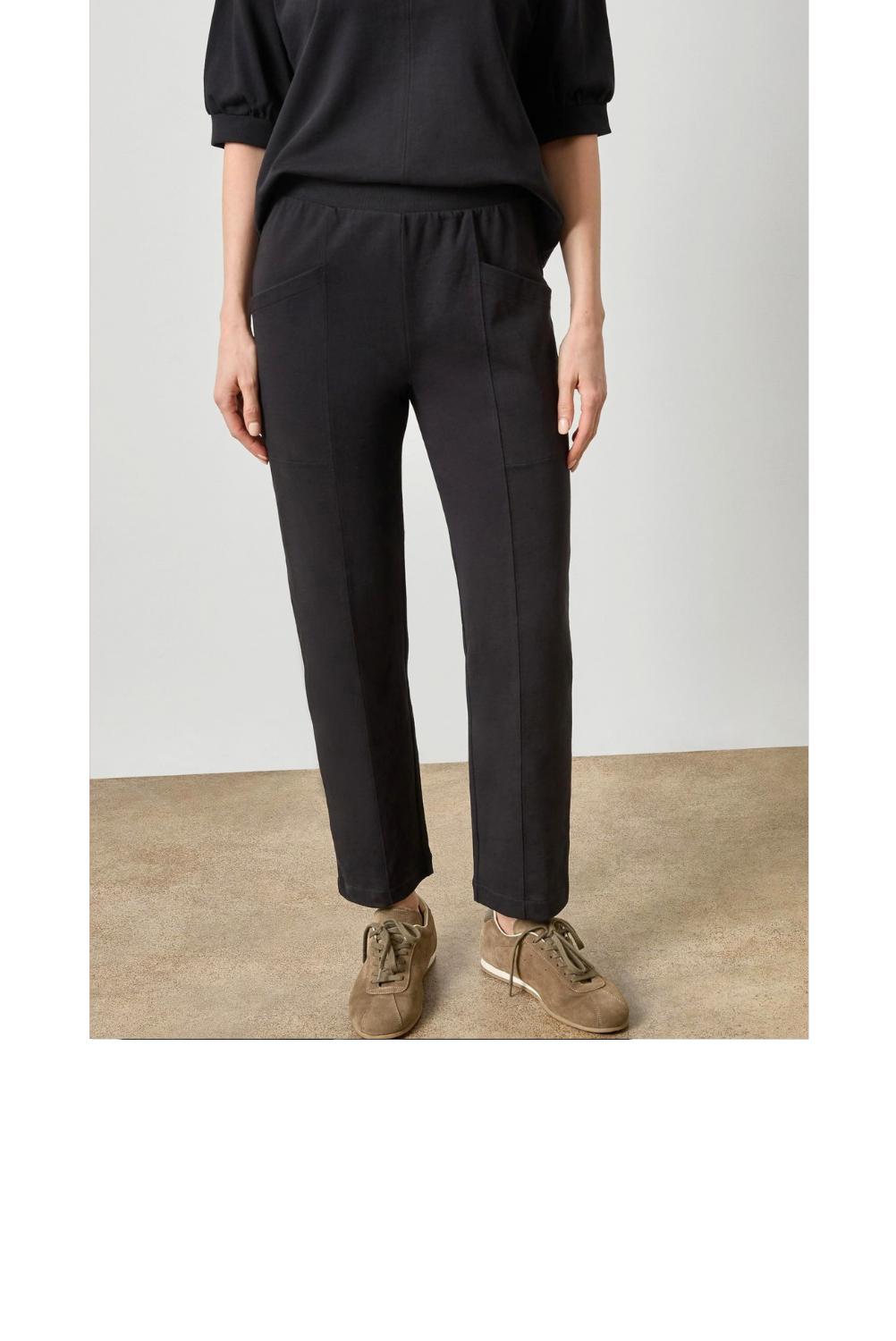 Front Seamed Pocket Pant - Black