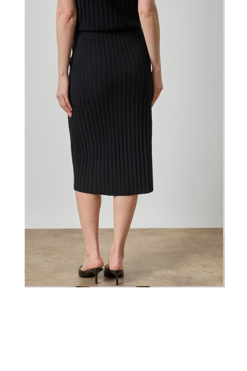 WEBSITE PRODUCT ENTRY-LP-Rib Sweater Skirt-BLK-B.png