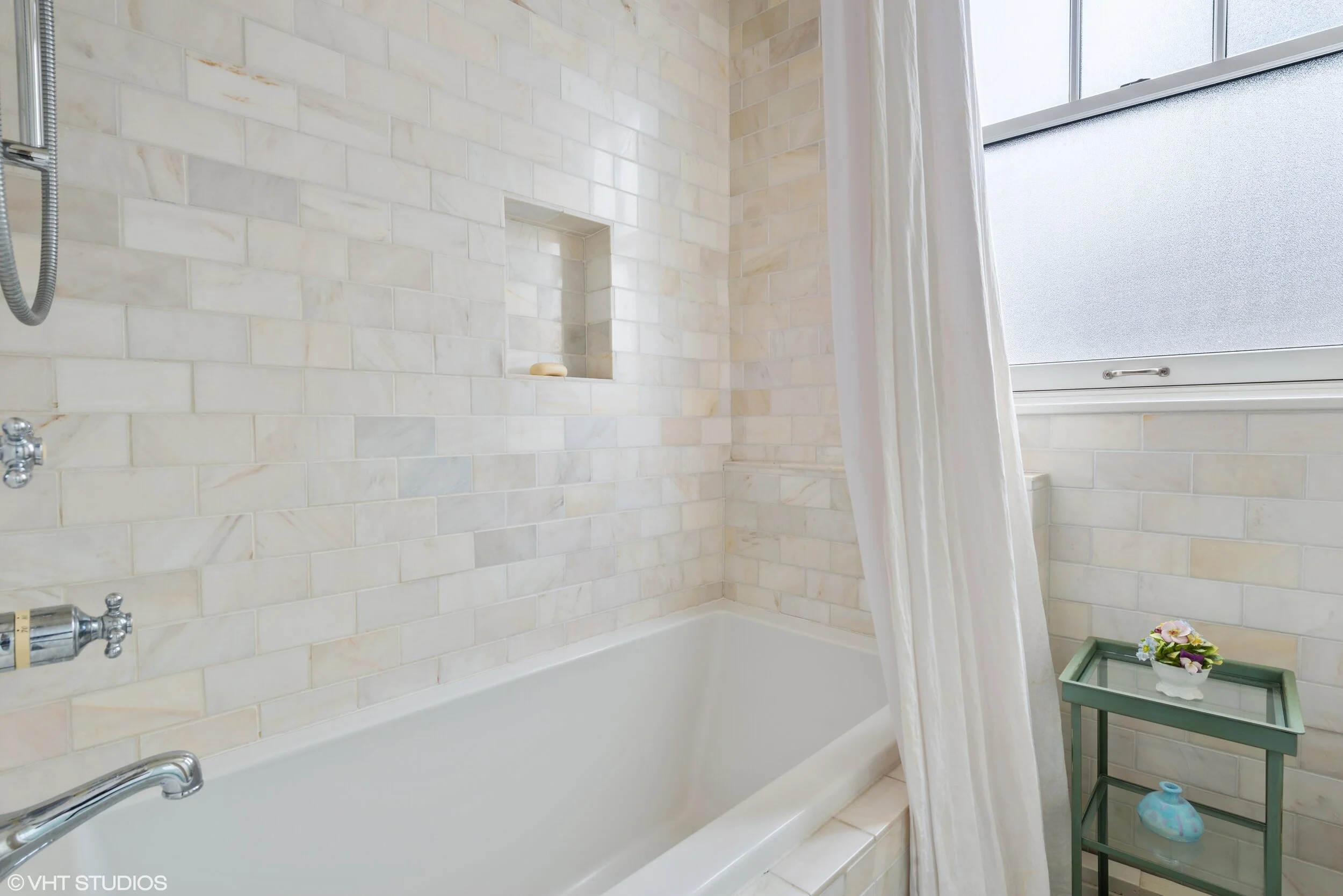 1448 N Lake Shore Drive 7c Joelle Cachey Hayes