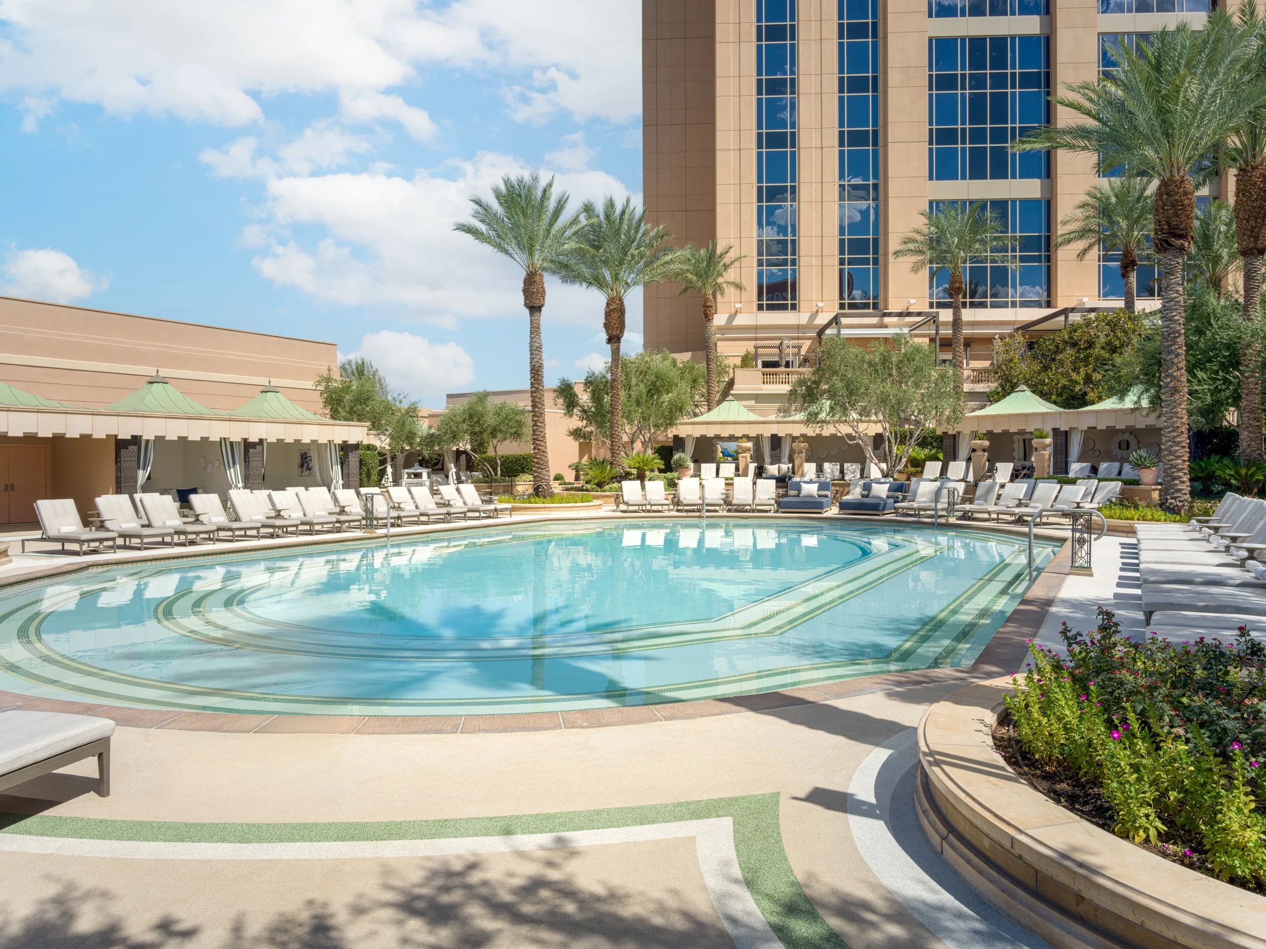 17520VEN_Palazzo_Pool_Architecture_Photoshoot_2024_Pool_7_v1_NoSigns.jpg