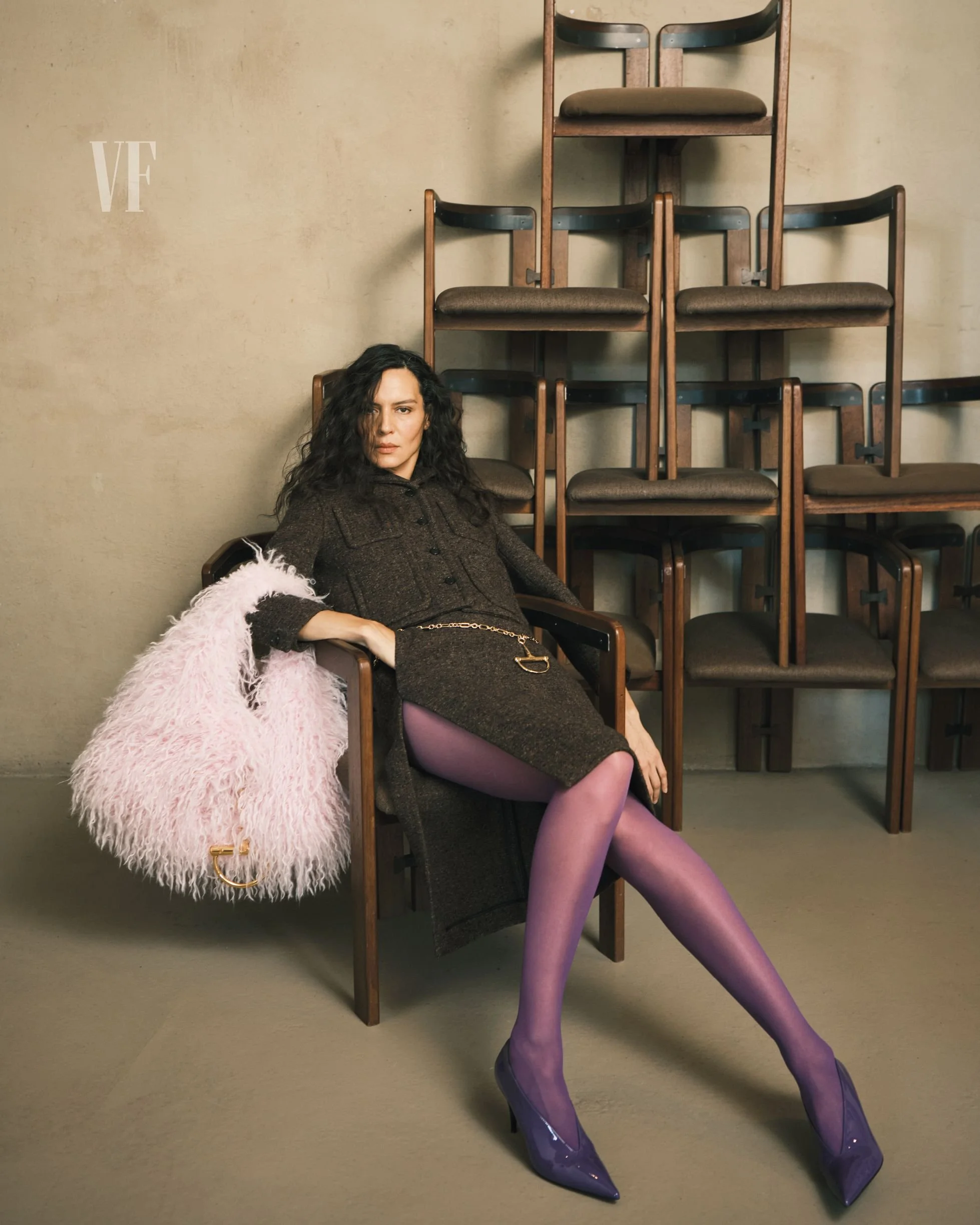5-laura-r-vanity-fair-italia-divide-management.jpg