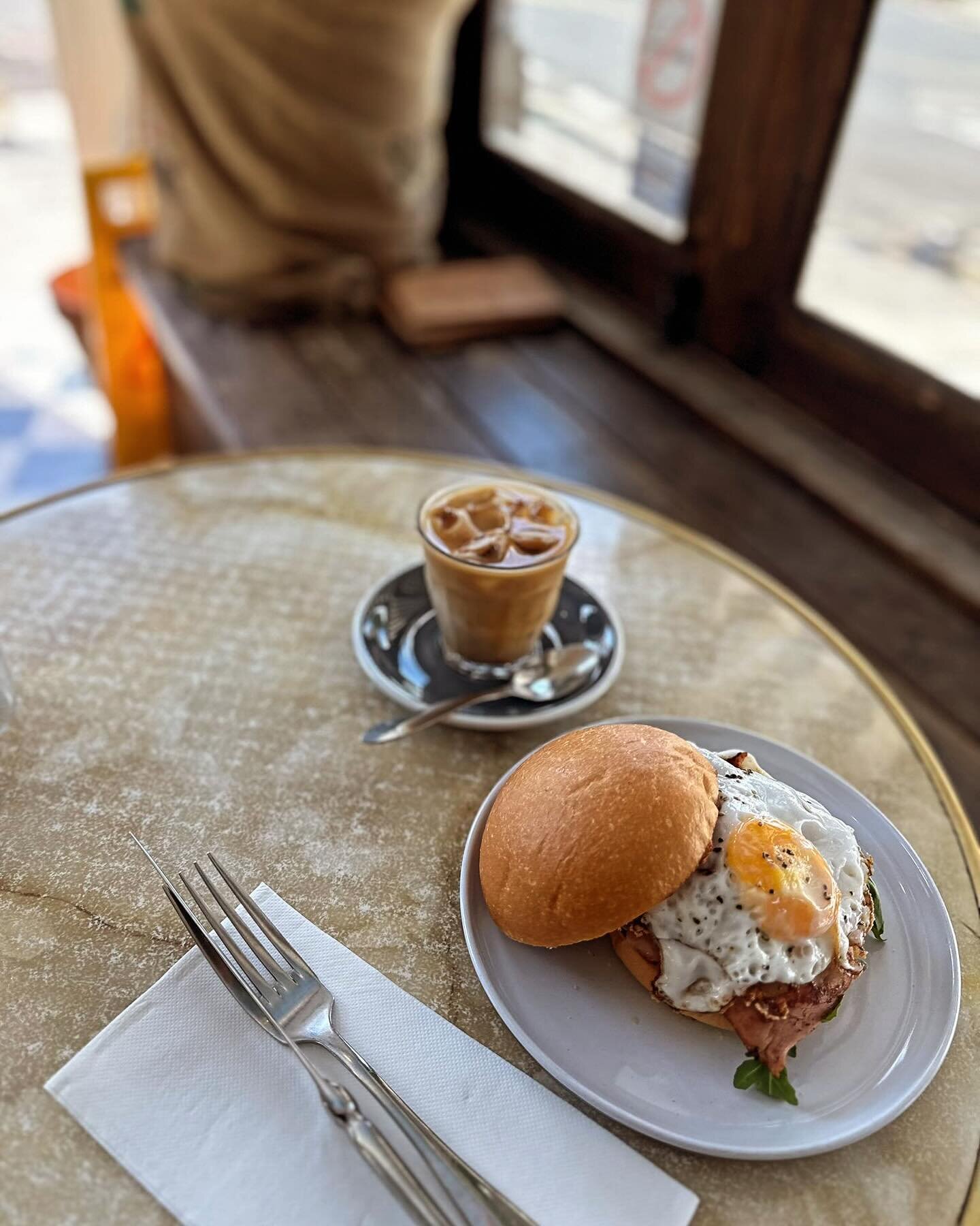 Who doesn&rsquo;t love starting their day with a bacon and egg roll and a coffee&hellip; heaven in Annandale ☕️ #baconandeggroll #sydneycoffeeshop #annandalecafe