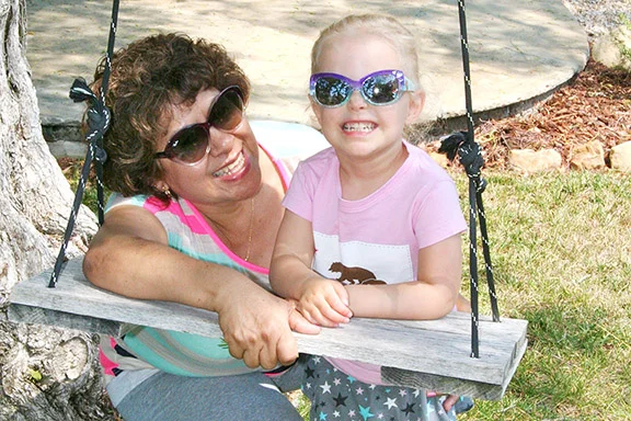 Abrazos y Besos, Esperanza