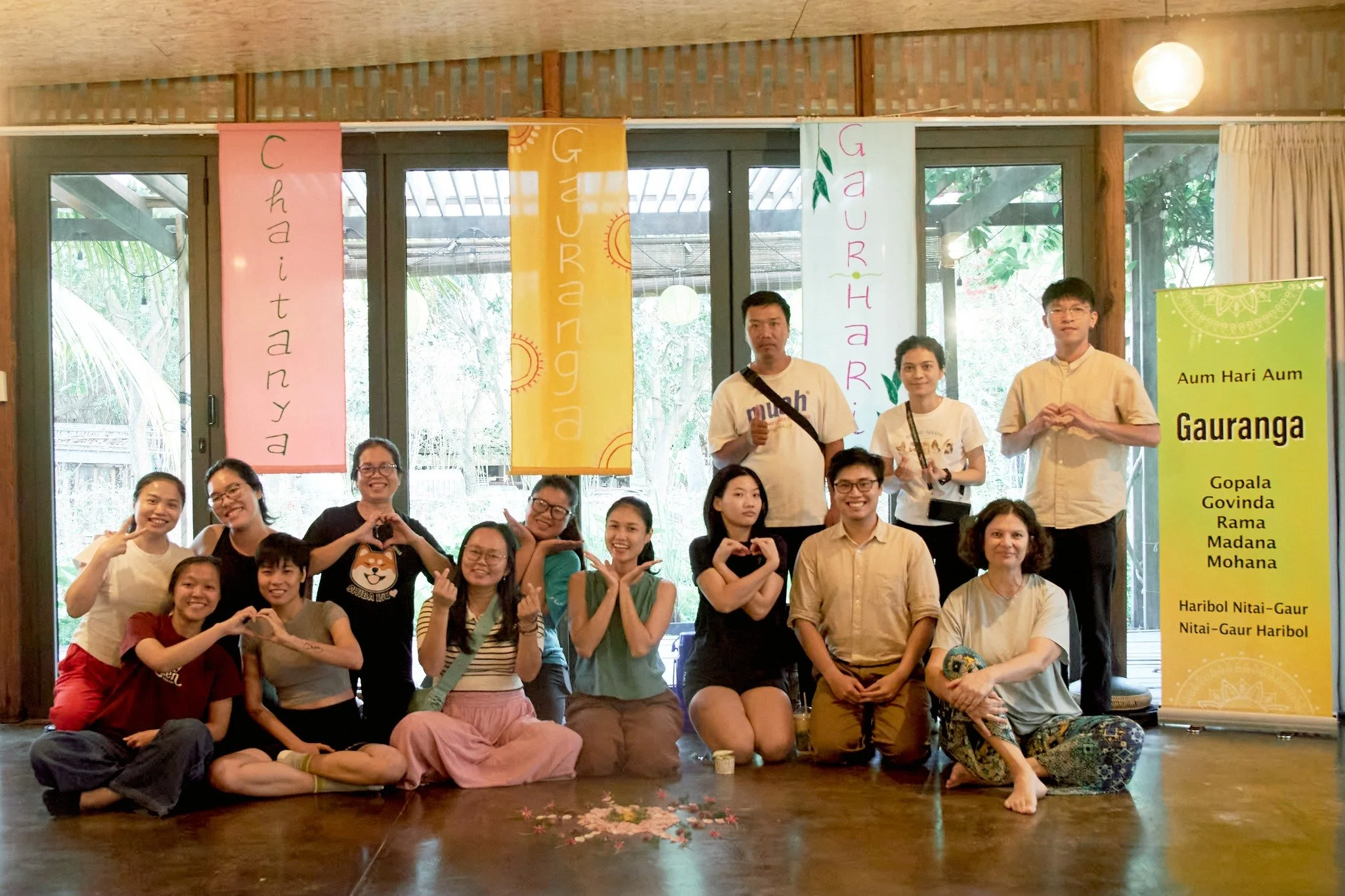 (Vui l&ograve;ng xem Tiếng Việt b&ecirc;n dưới) 
[recap] SOULFUL AFTERNOON - Satsang Monthly event ~ 🎹🎶

On a gentle afternoon at the very end of February, while the air still carried a touch of spring&rsquo;s coolness, we gathered together in a be