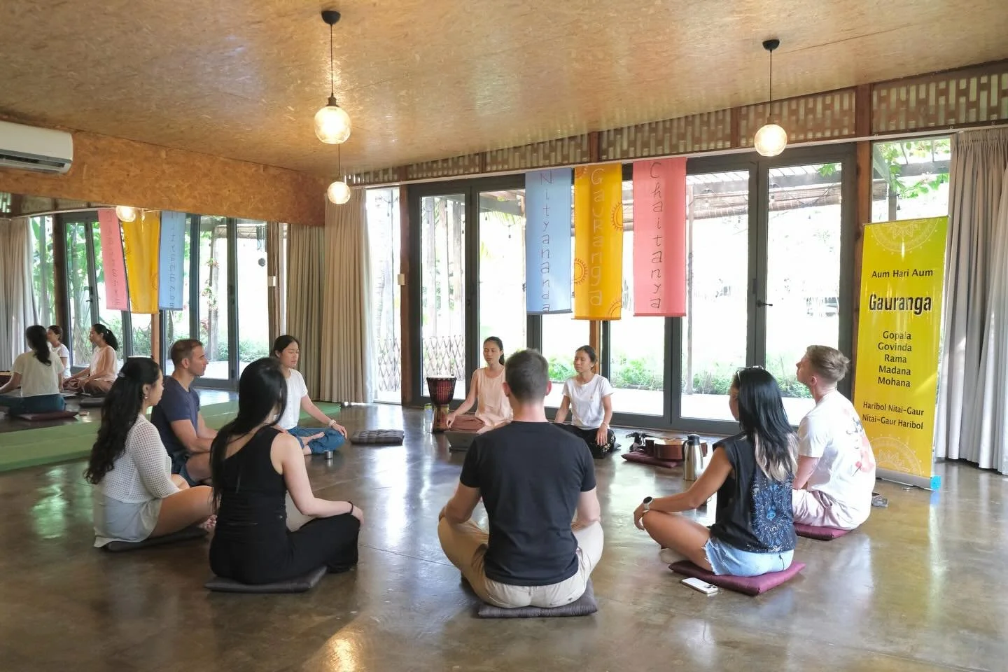 [𝐑𝐄𝐂𝐀𝐏] 𝐌𝐨𝐧𝐭𝐡𝐥𝐲 𝐒𝐚𝐭𝐬𝐚𝐧𝐠 - 𝐒𝐨𝐮𝐥𝐟𝐮𝐥 𝐒𝐚𝐭𝐮𝐫𝐝𝐚𝐲 𝐀𝐟𝐭𝐞𝐫𝐧𝐨𝐨𝐧 🌿

On a gentle Saturday afternoon, we took a moment to disconnect from work, our phones, and unfinished thoughts allowing ourselves to be fully present i