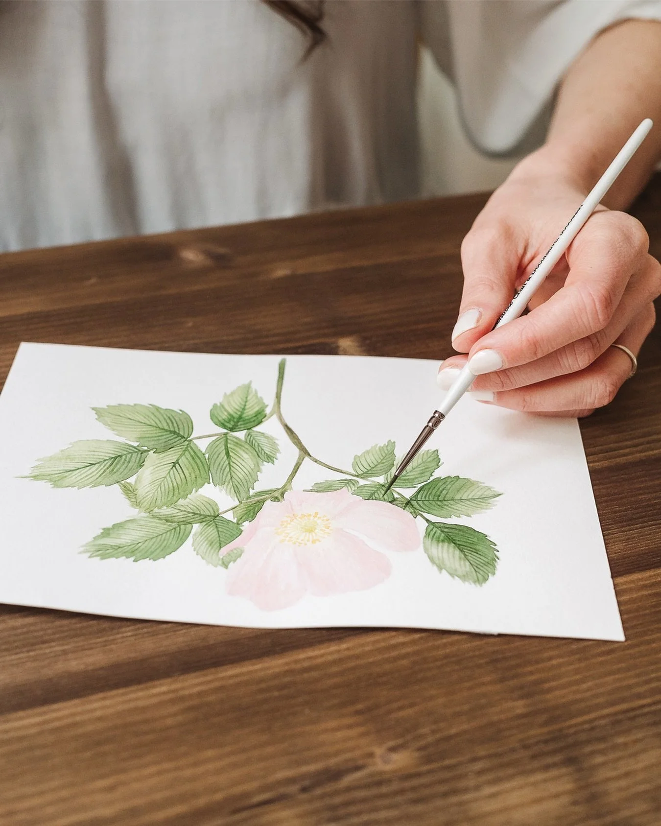 Shall we talk about AI generated visuals for a moment? I&rsquo;ve been asked my opinion about this a lot recently, particularly whether I&rsquo;m worried about it affecting my business. Here&rsquo;s what I think ....
⠀⠀⠀⠀⠀⠀⠀⠀⠀
AI generated visuals ar