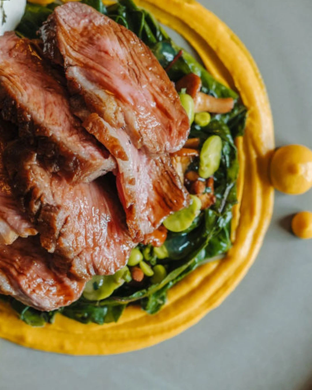 Lamb Rump, Rainbow Chard, Podded Peas &amp; Broad Beans, Saut&eacute;ed Girolles, Truffled Goats Curd, Mint Vinegar Gel.

#michelinbibgourmand #GoodFoodGuide #qualityingredients #packedwithflavour