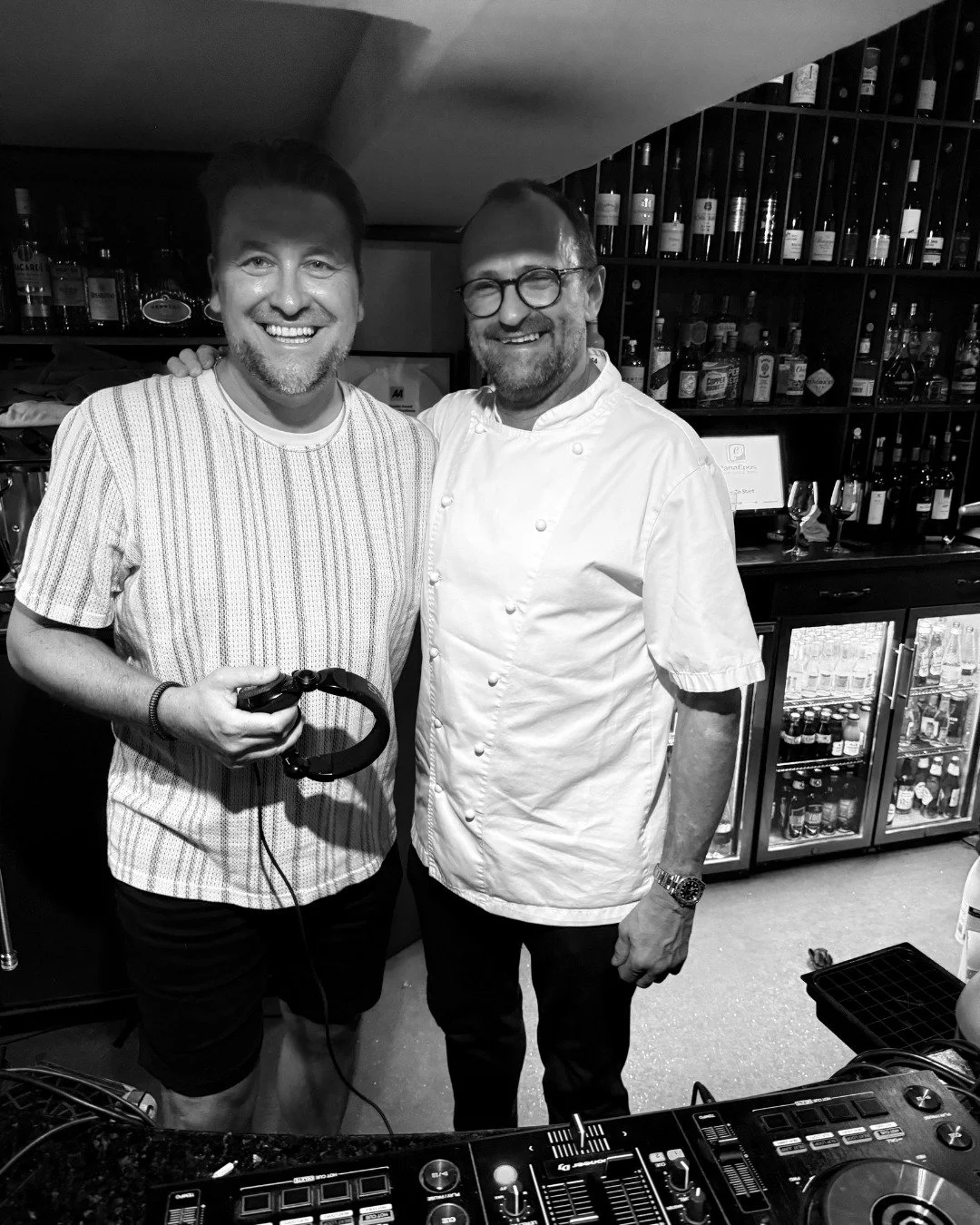 Elevate your dining every Friday night 
We complement the dining experience with a carefully-curated LIVE DJ every Friday night from 7pm. 

Find out more
https://www.thewildebeest.co.uk/dj-dine-fridays